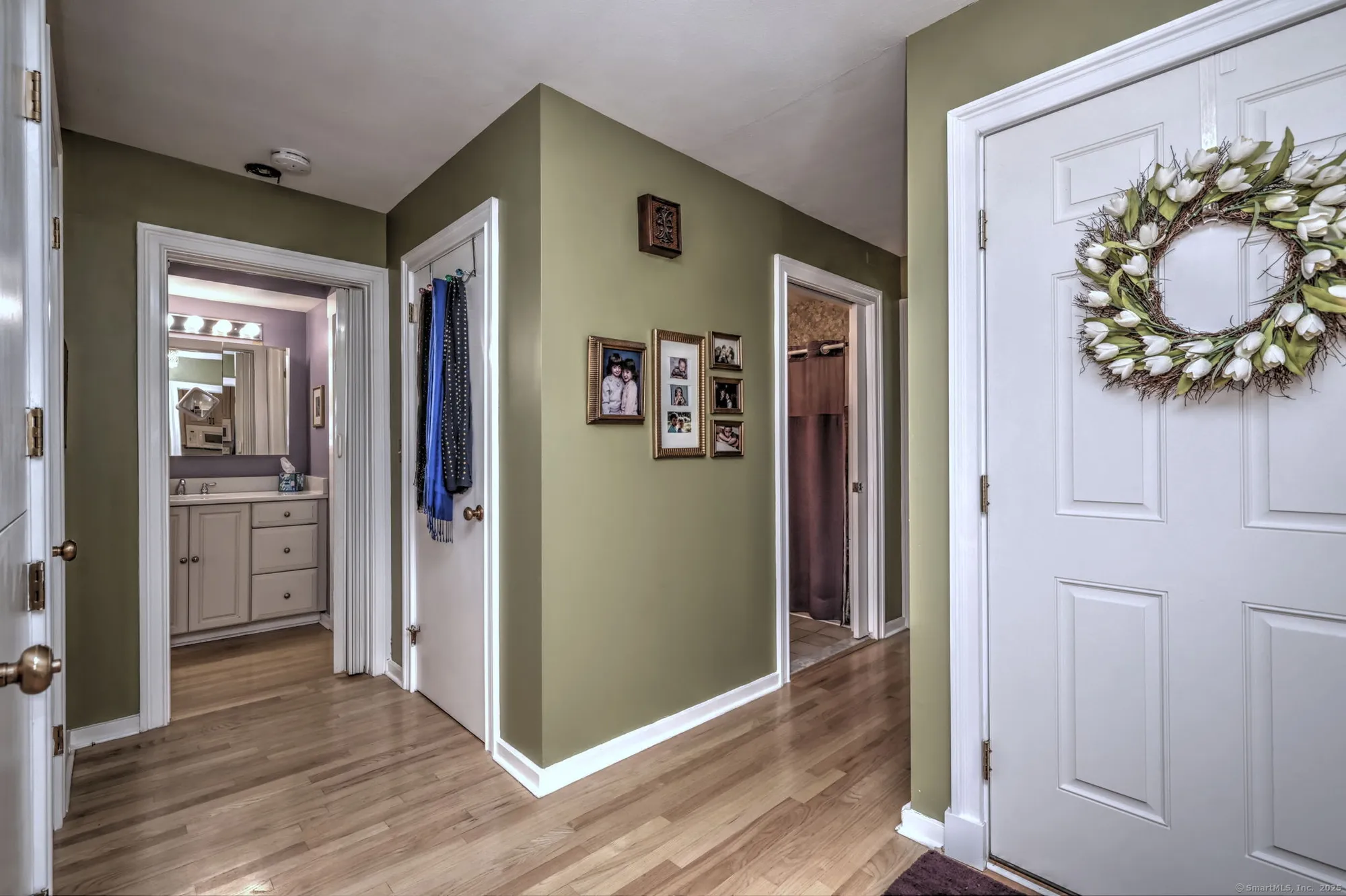 Property Slideshow image 8 of 40 | 736 quinnipiac ln b, Stratford, CT, 06614
