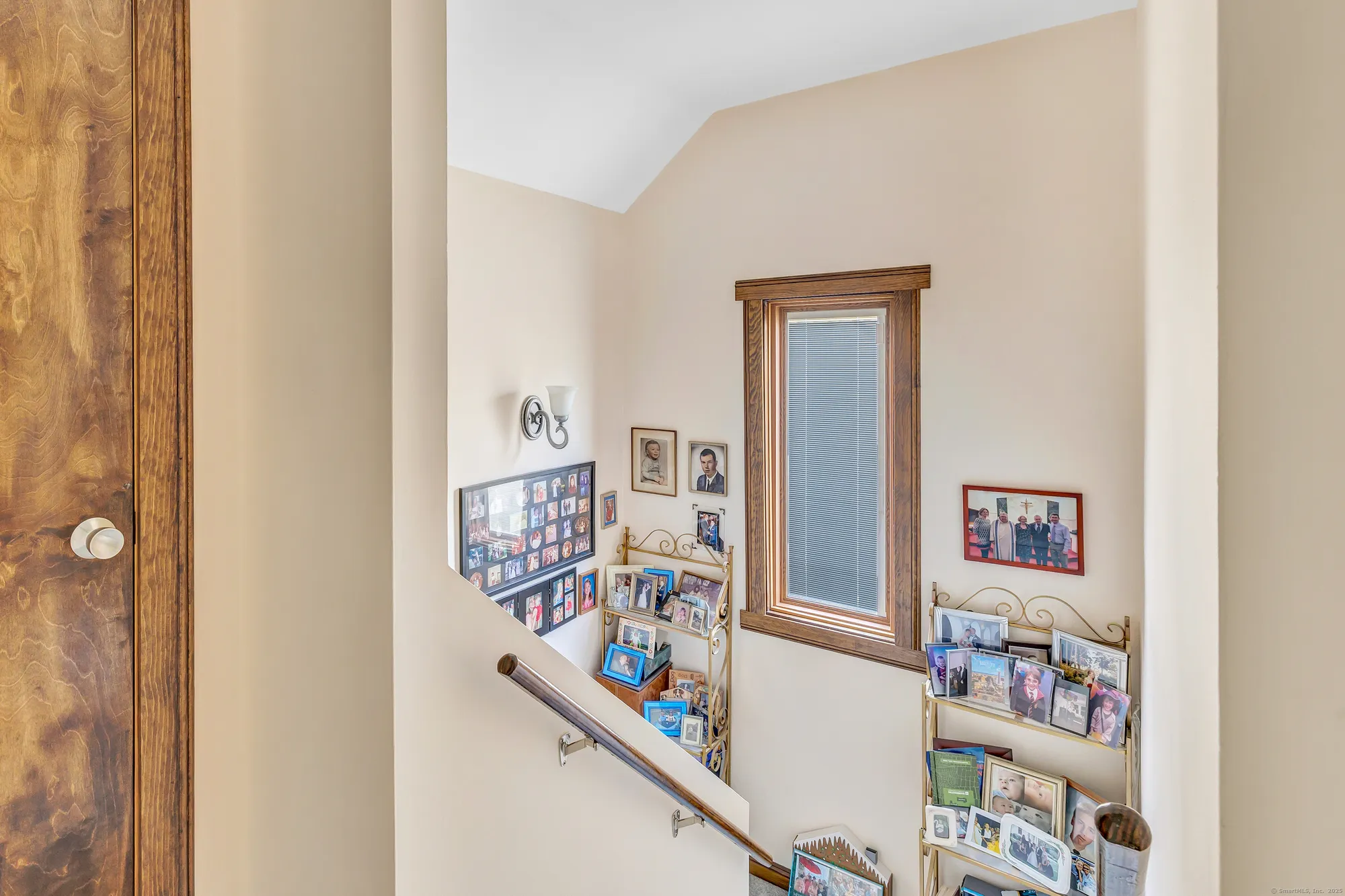 Property Slideshow image 19 of 32 | 87 creek ln a, Stratford, CT, 06614