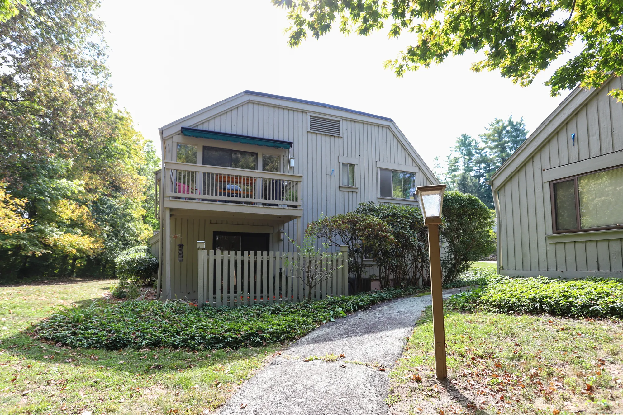 Property Slideshow image 1 of 24 | 1 heritage vlg c, Southbury, CT, 06488