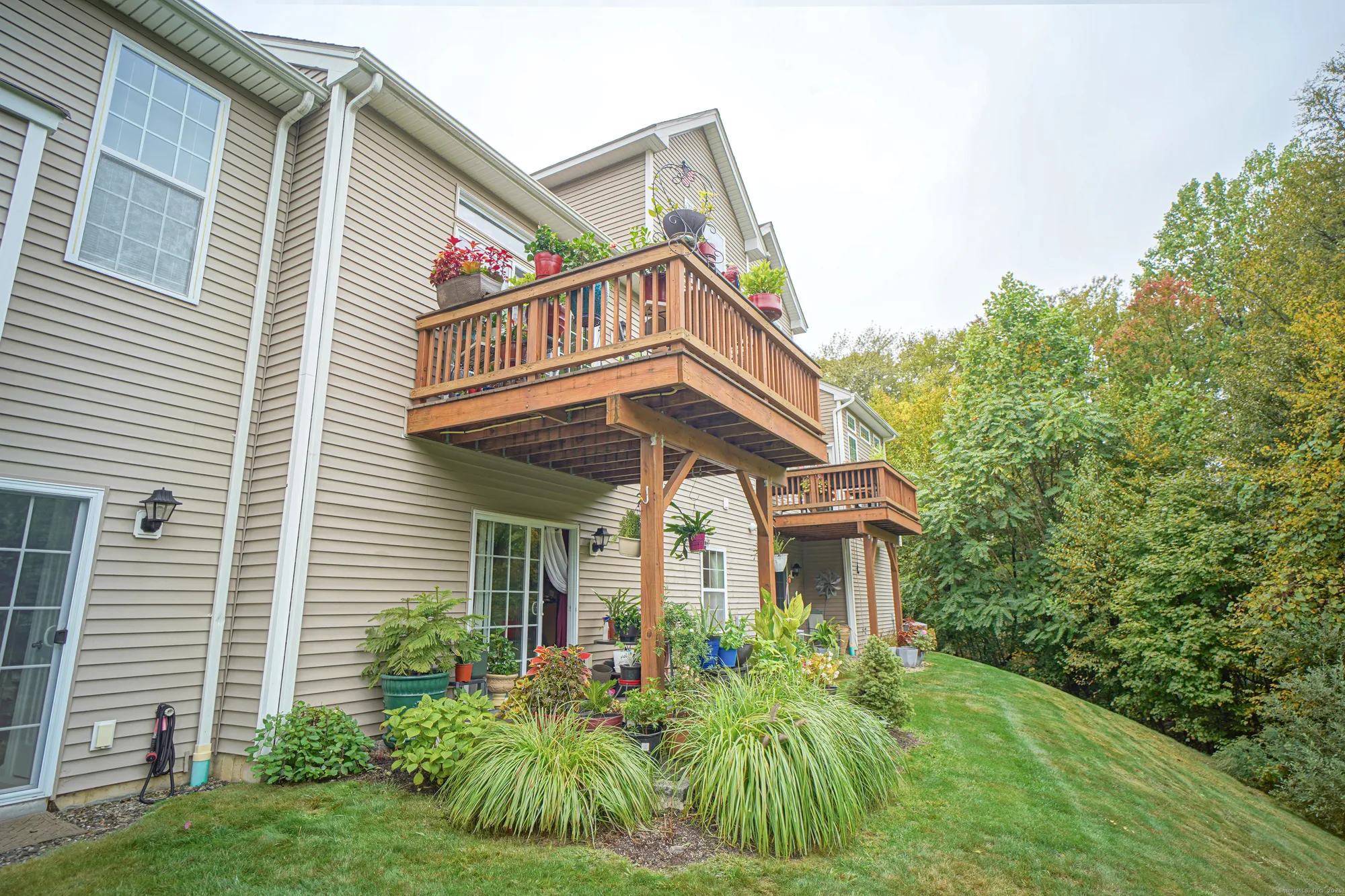 Property Slideshow image 33 of 40 | 11 poplar dr # 11, Prospect, CT, 06712