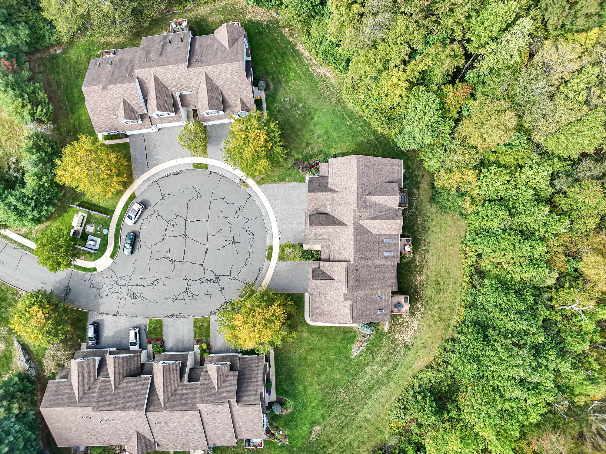 Property Slideshow image 35 of 40 | 11 poplar dr # 11, Prospect, CT, 06712