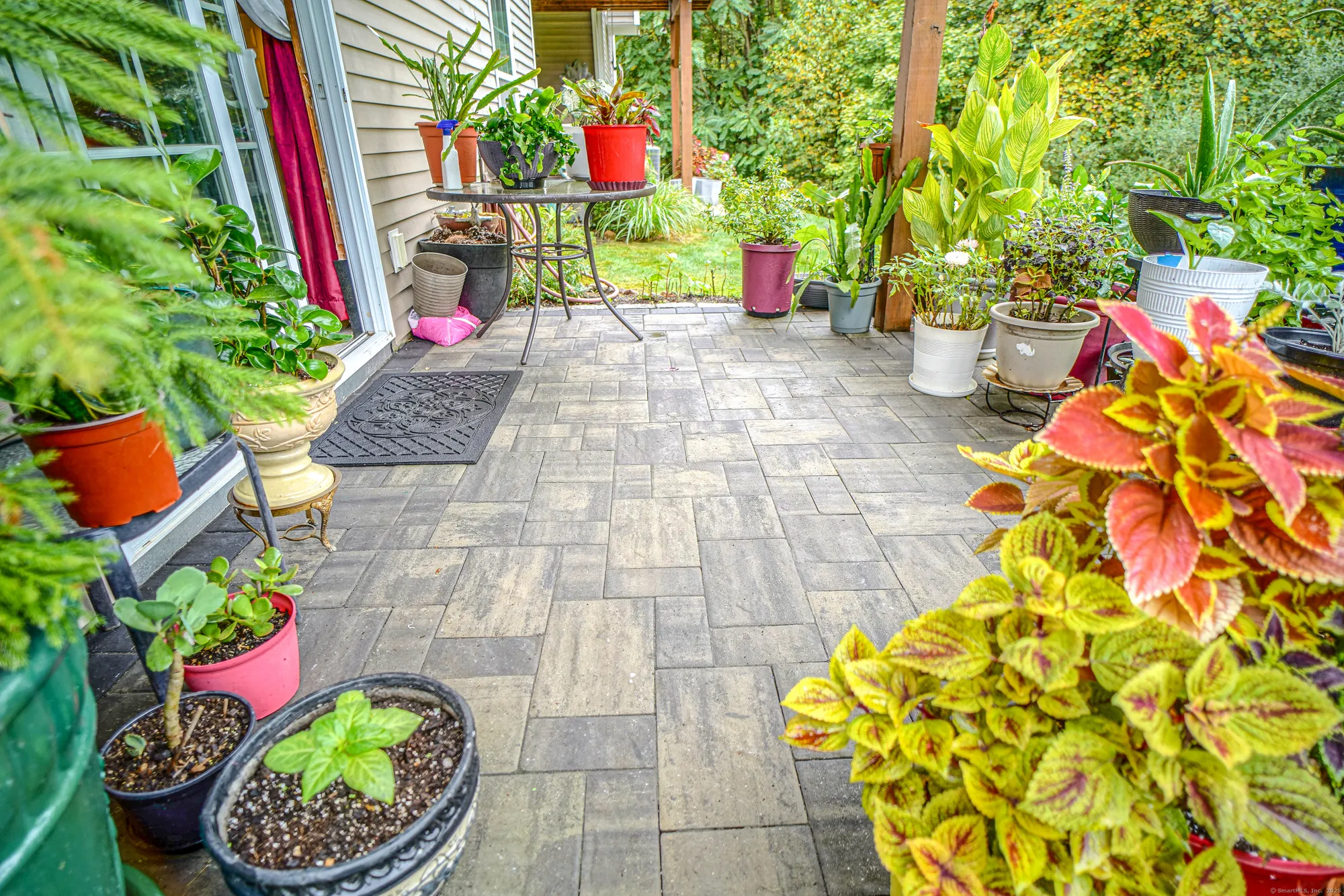 Property Slideshow image 36 of 40 | 11 poplar dr # 11, Prospect, CT, 06712