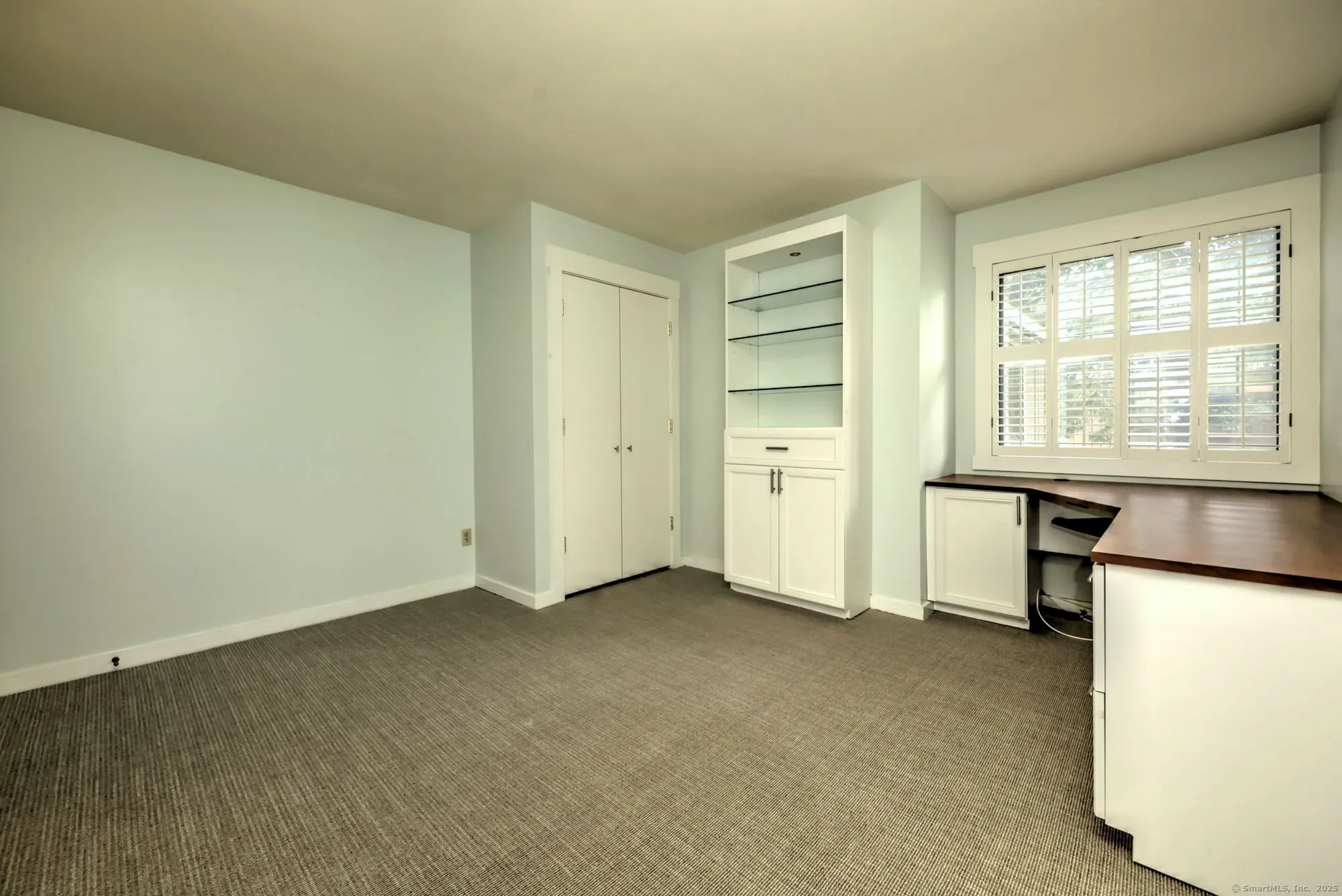 Property Slideshow image 24 of 40 | 195 bayfield ln a, Stratford, CT, 06614