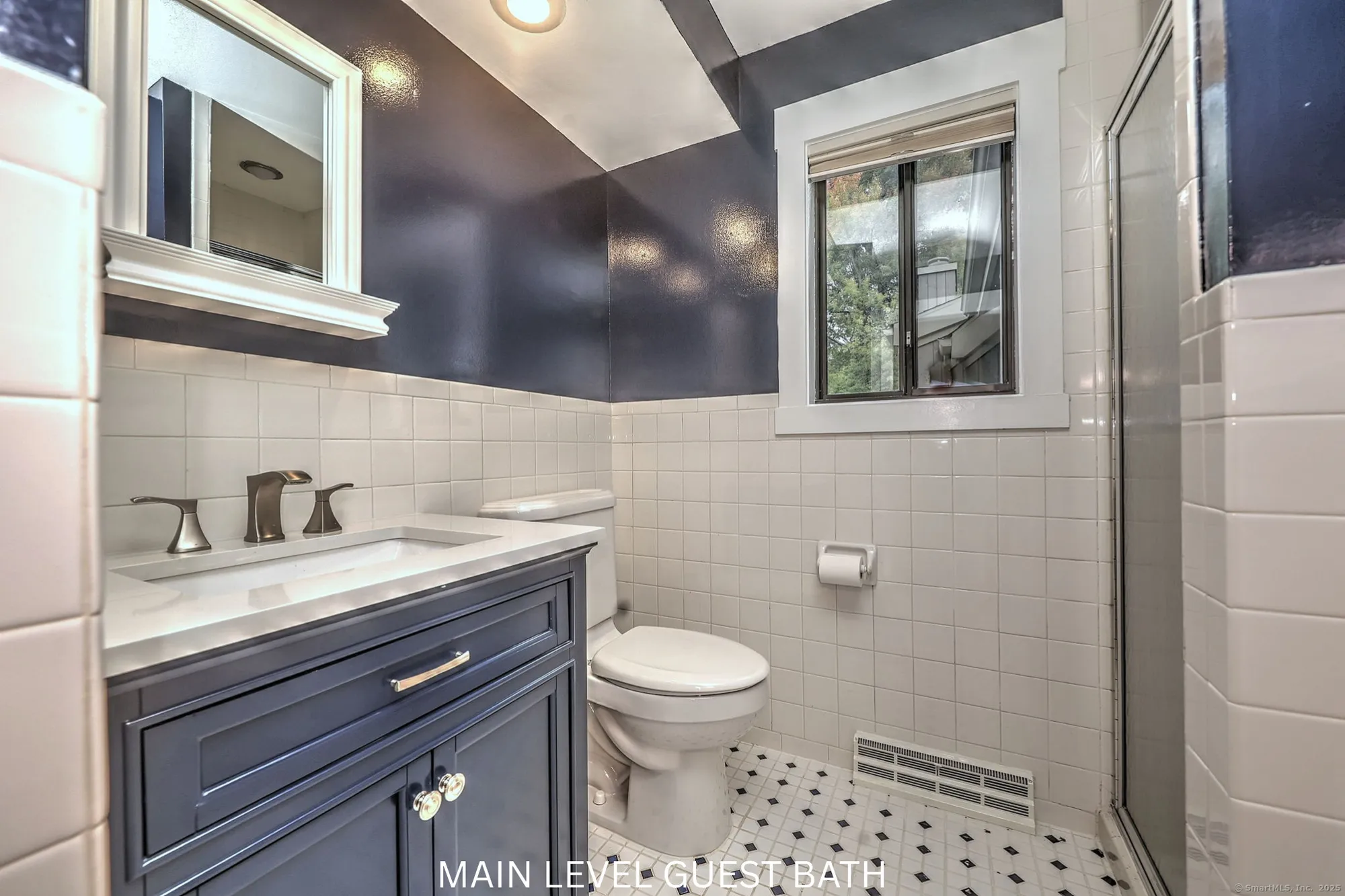 Property Slideshow image 27 of 40 | 195 bayfield ln a, Stratford, CT, 06614