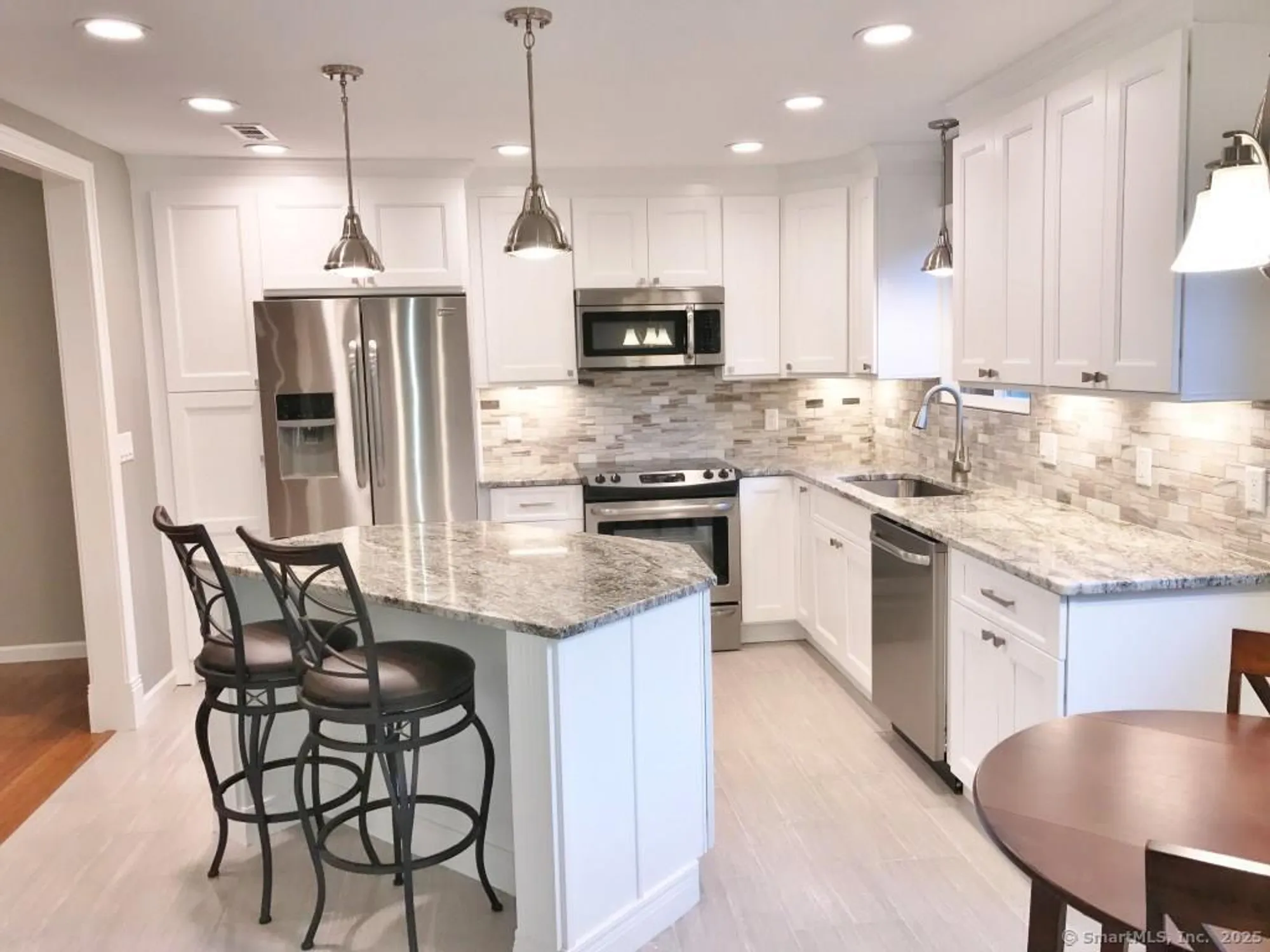 Property Slideshow image 1 of 24 | 568a heritage vlg, Southbury, CT, 06488