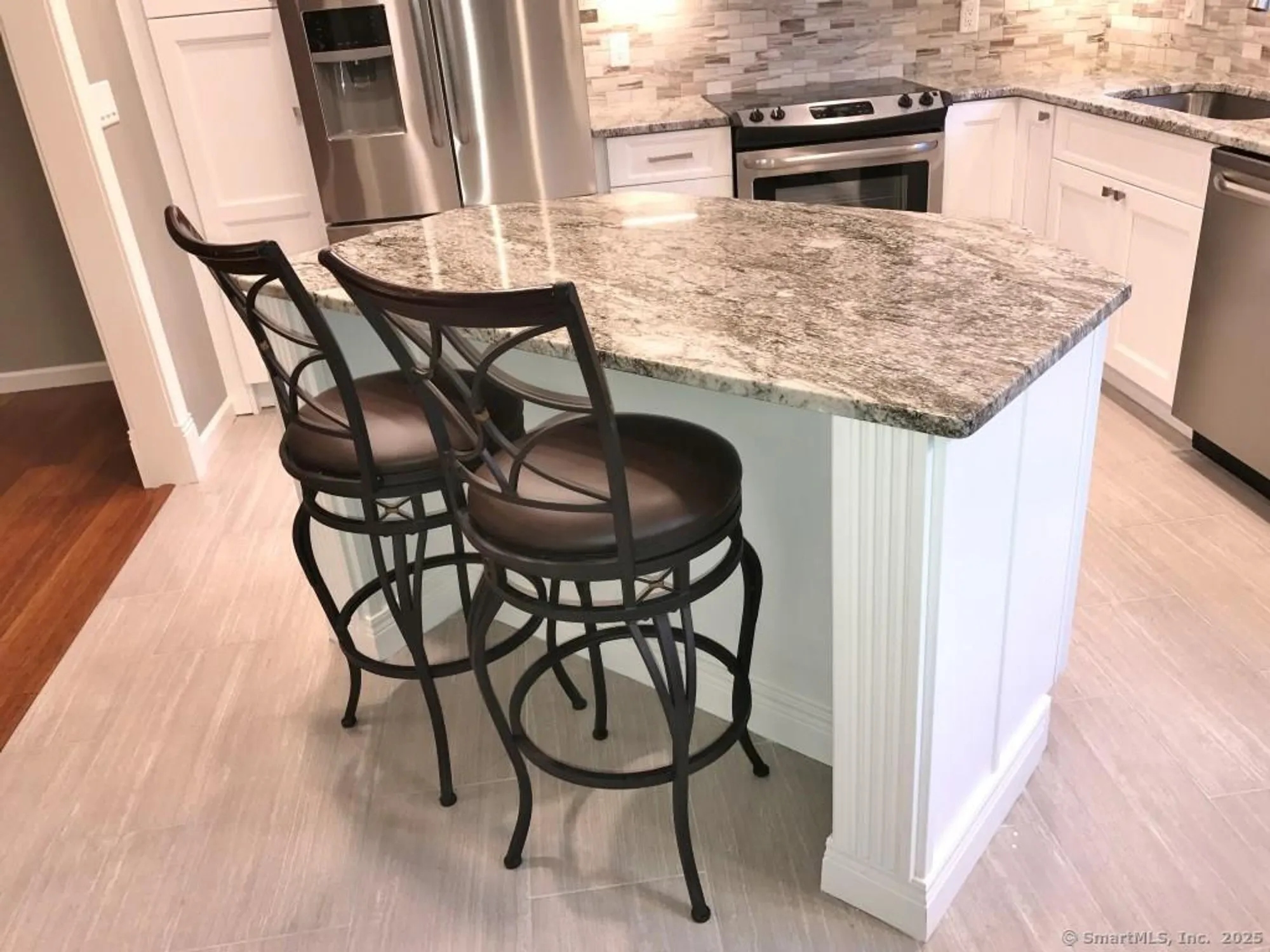 Property Slideshow image 6 of 24 | 568a heritage vlg, Southbury, CT, 06488