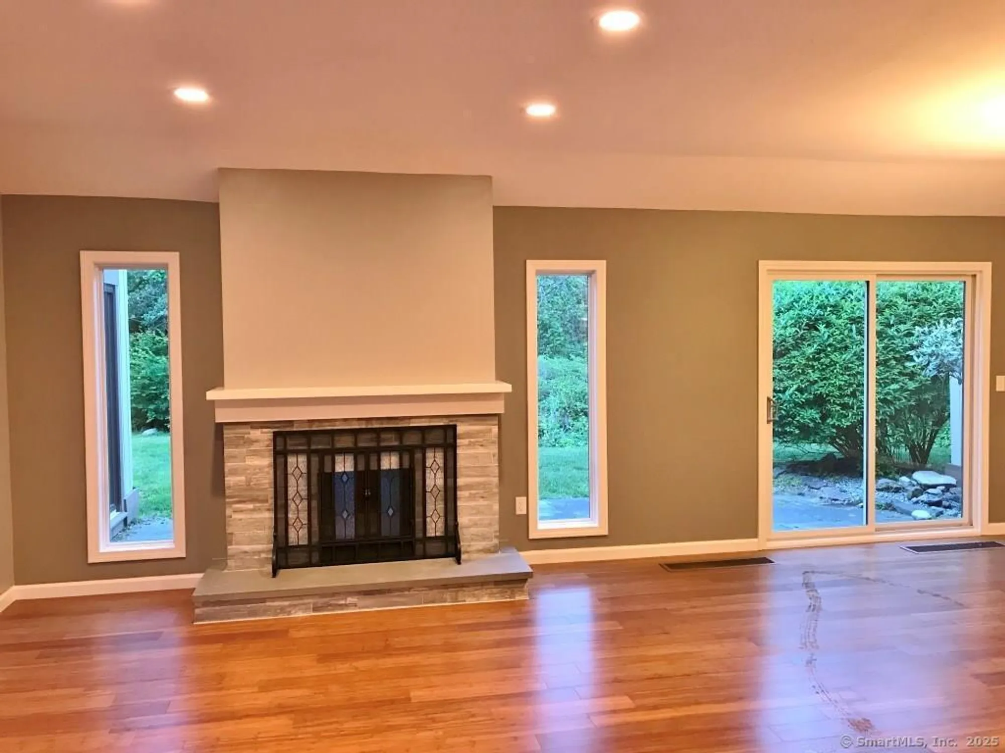 Property Slideshow image 10 of 24 | 568a heritage vlg, Southbury, CT, 06488