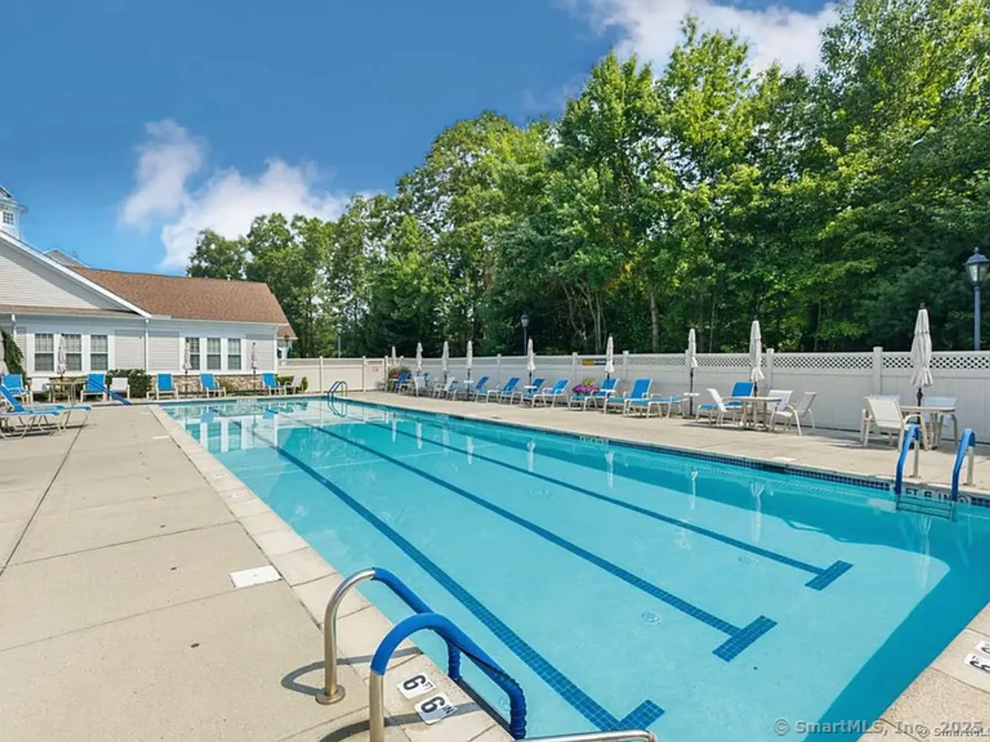 Property Slideshow image 33 of 36 | 302 fairway dr # 302, Oxford, CT, 06478