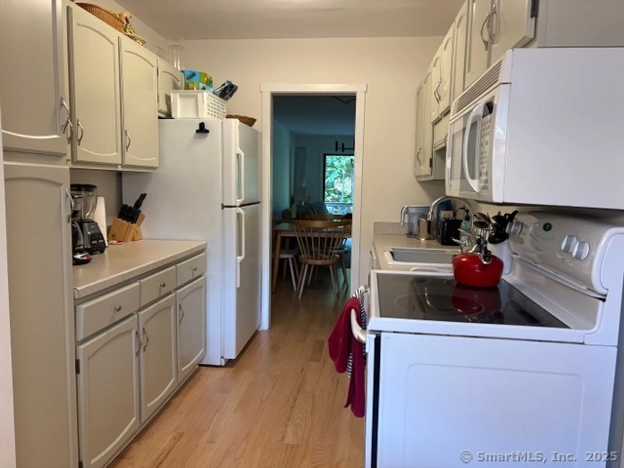 Property Slideshow image 4 of 28 | 8 village rd # 8, Southington, CT, 06489