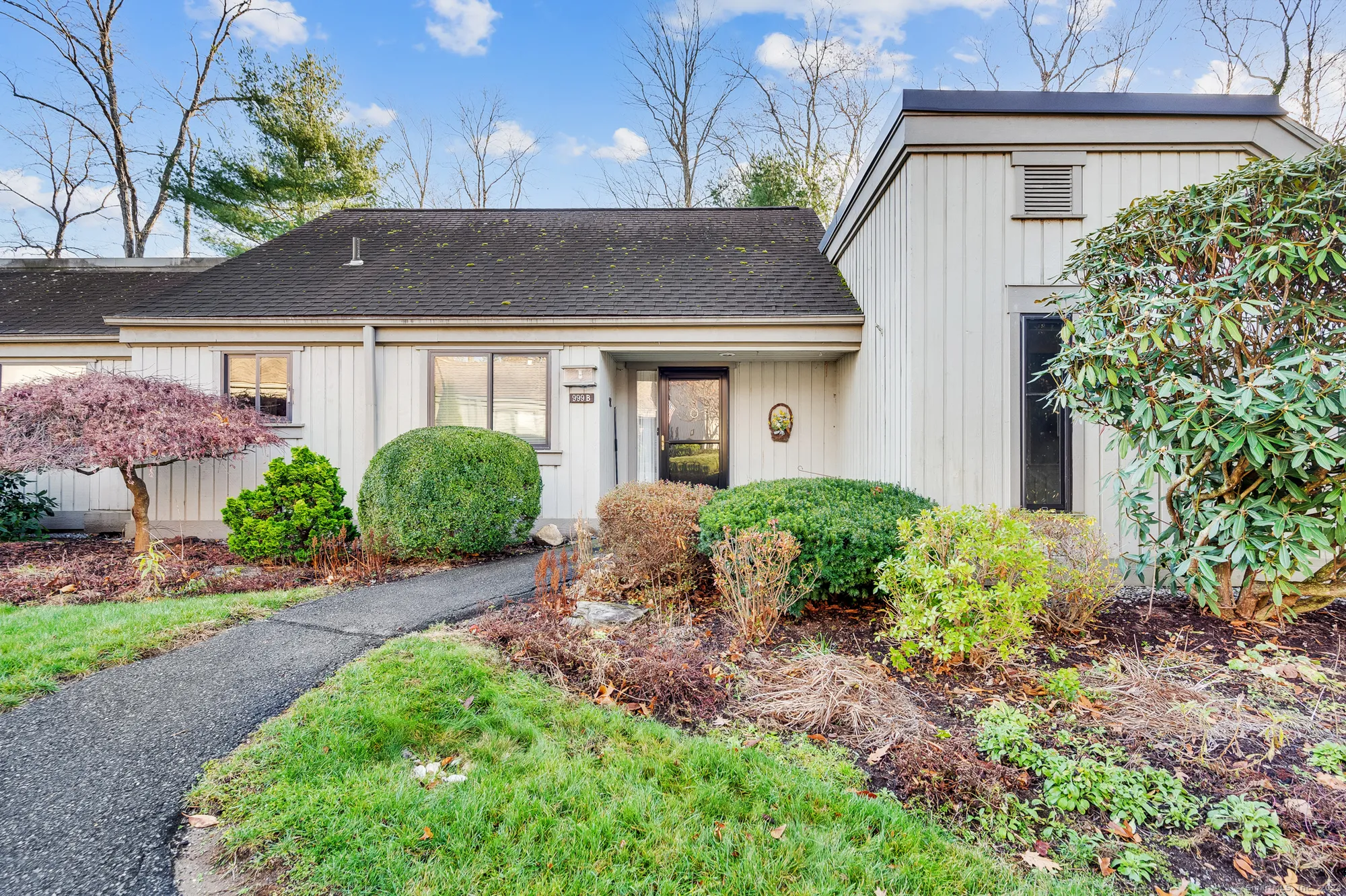 Property Slideshow image 1 of 34 | 999 heritage vlg b, Southbury, CT, 06488