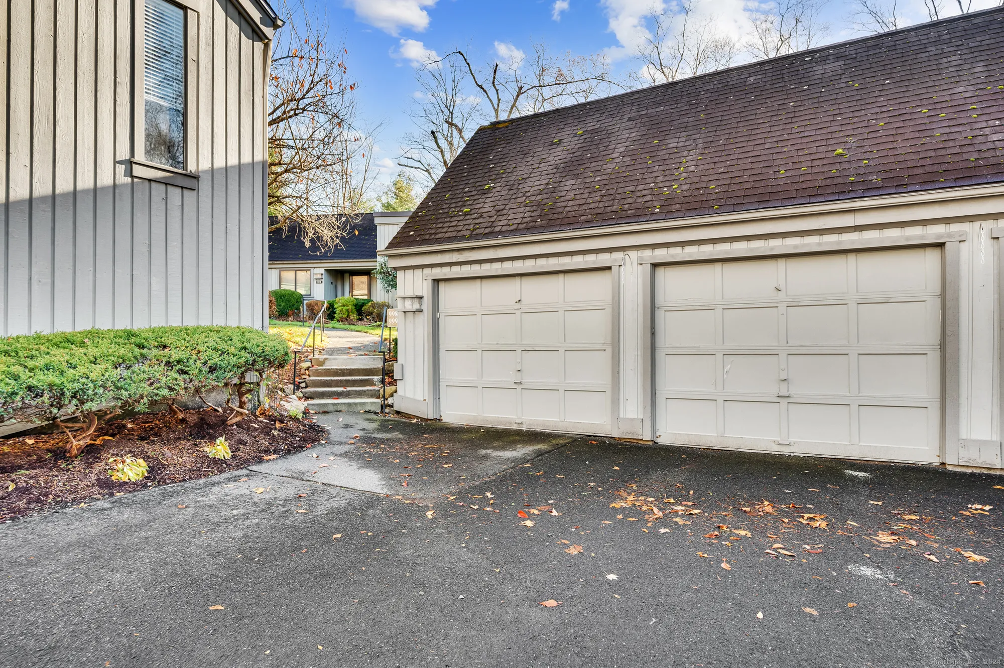 Property Slideshow image 33 of 34 | 999 heritage vlg b, Southbury, CT, 06488