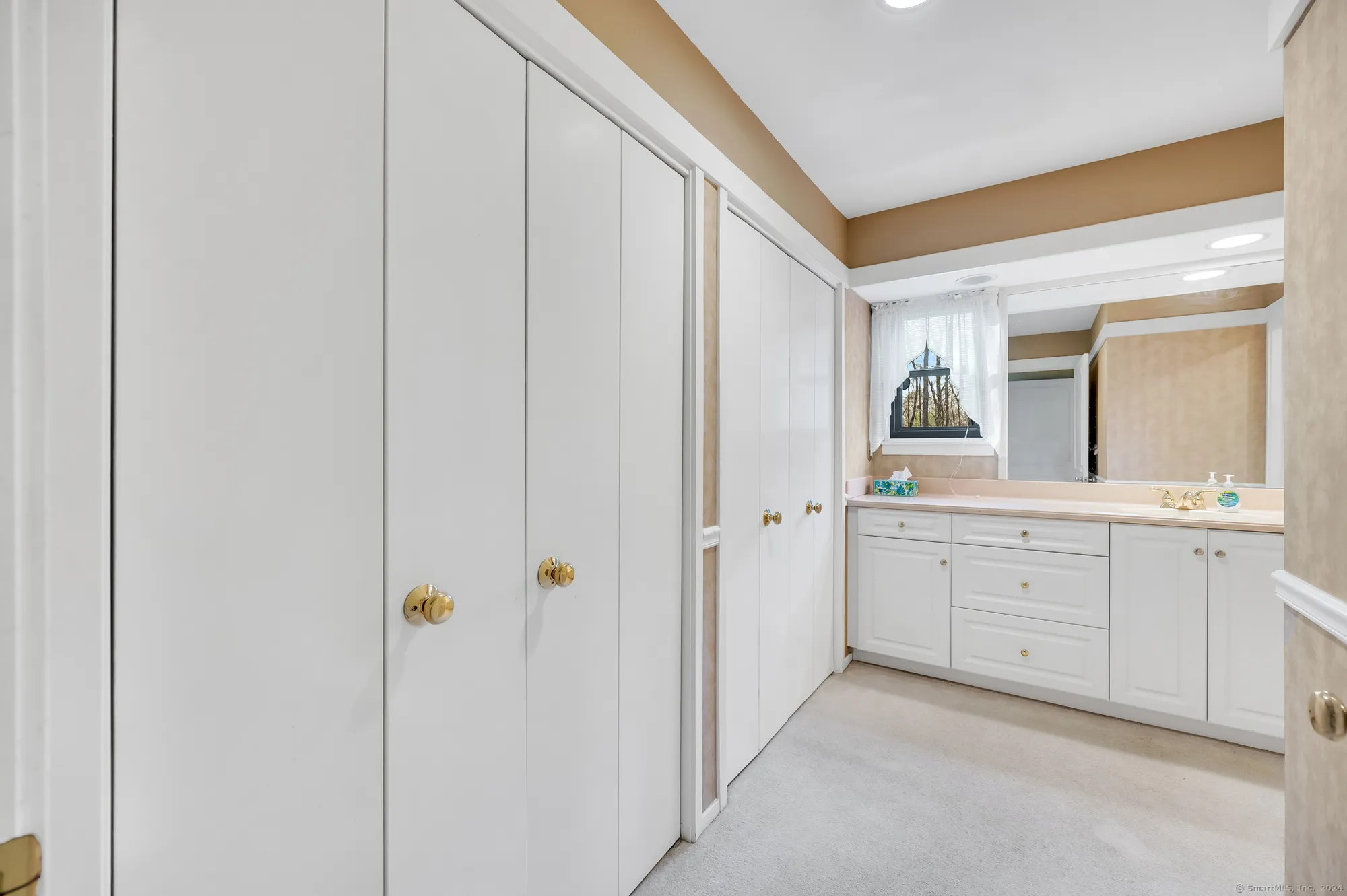 Property Slideshow image 20 of 34 | 999 heritage vlg b, Southbury, CT, 06488