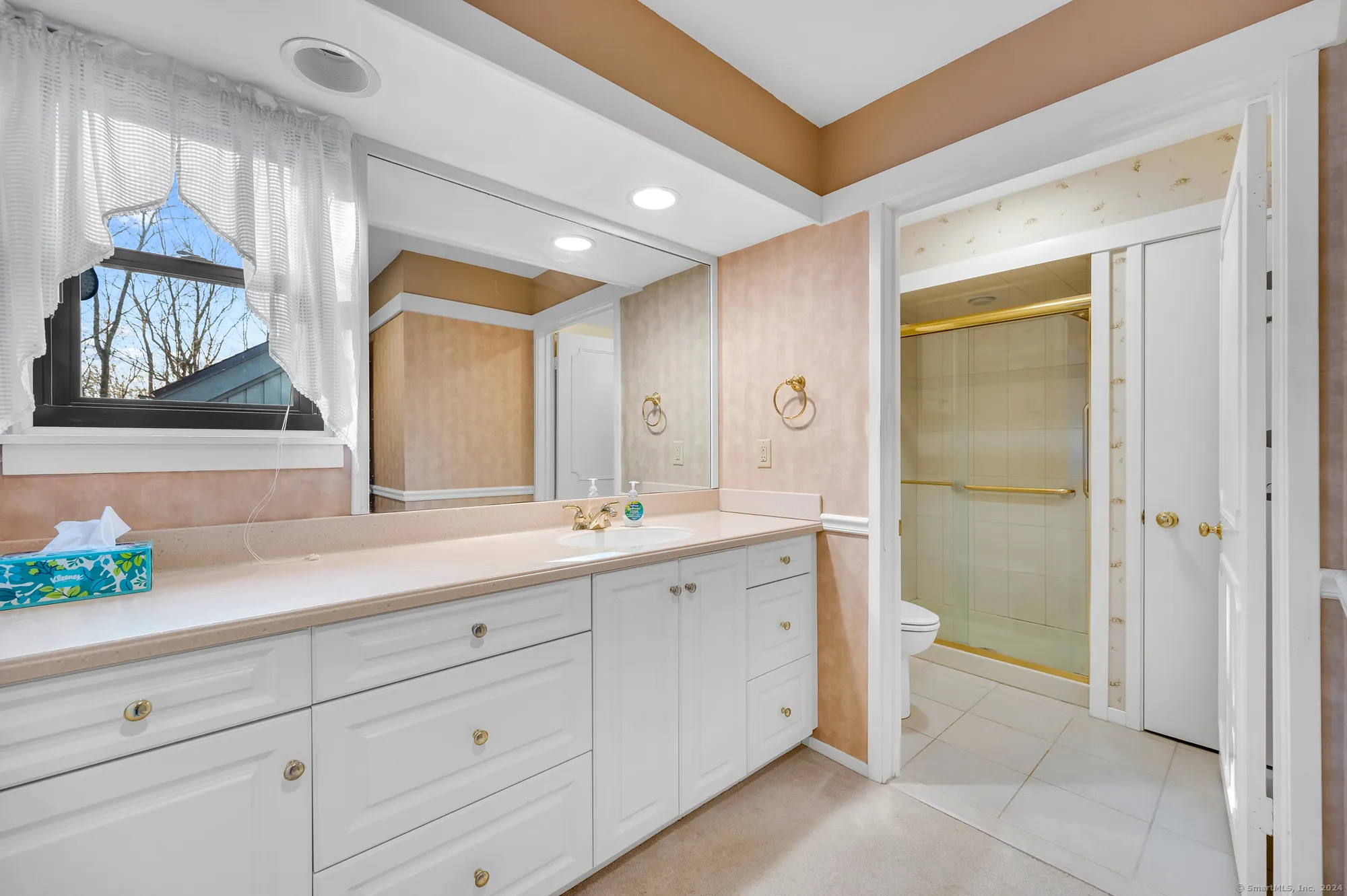 Property Slideshow image 21 of 34 | 999 heritage vlg b, Southbury, CT, 06488