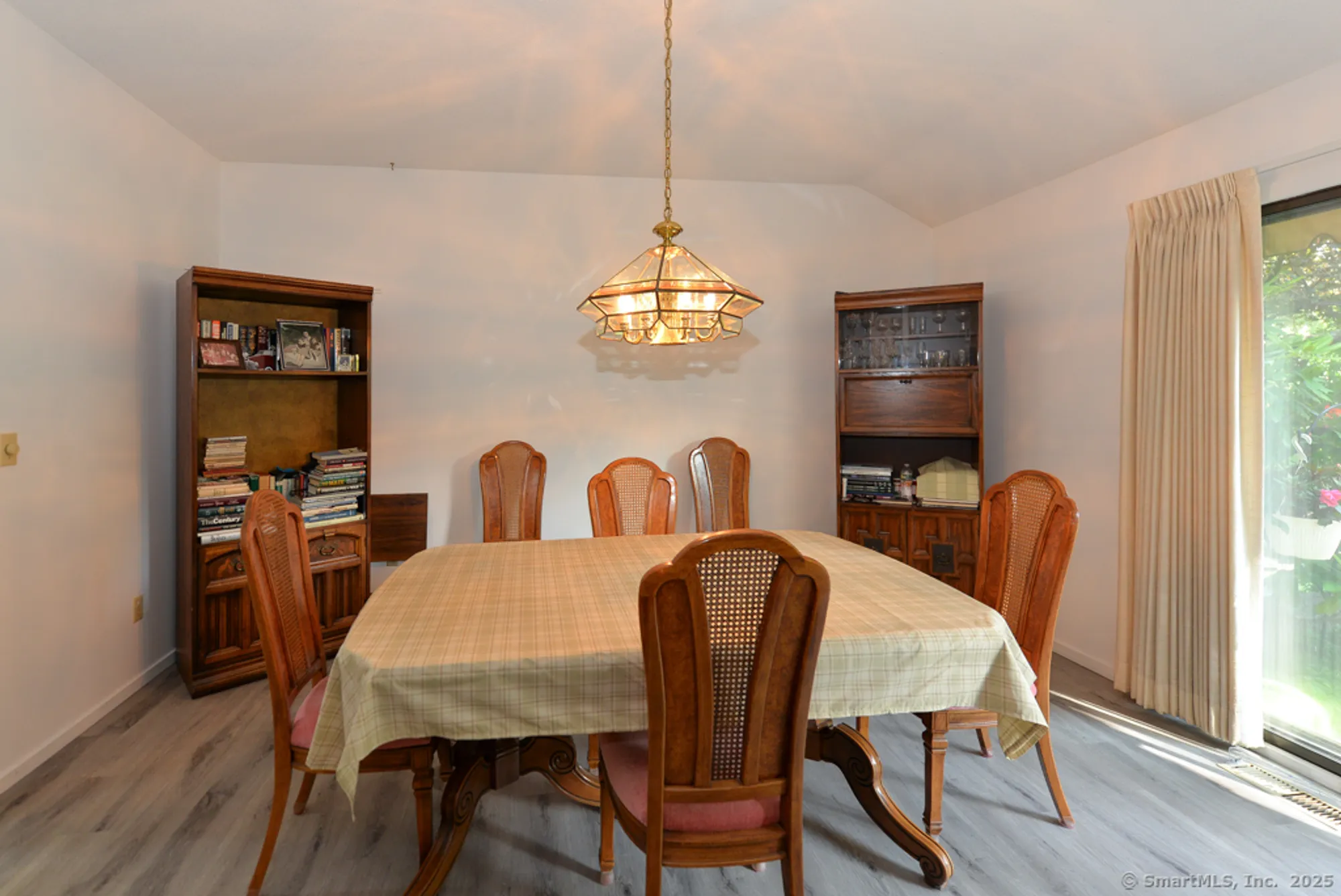 Property Slideshow image 4 of 19 | 264 heritage vlg b, Southbury, CT, 06488
