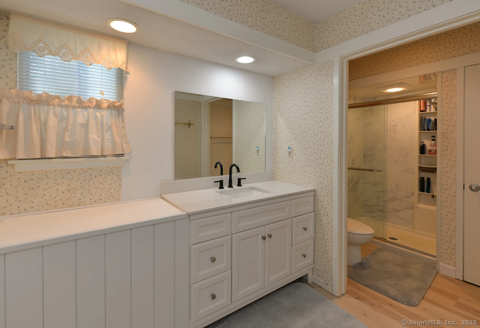 Property Slideshow image 11 of 19 | 264 heritage vlg b, Southbury, CT, 06488