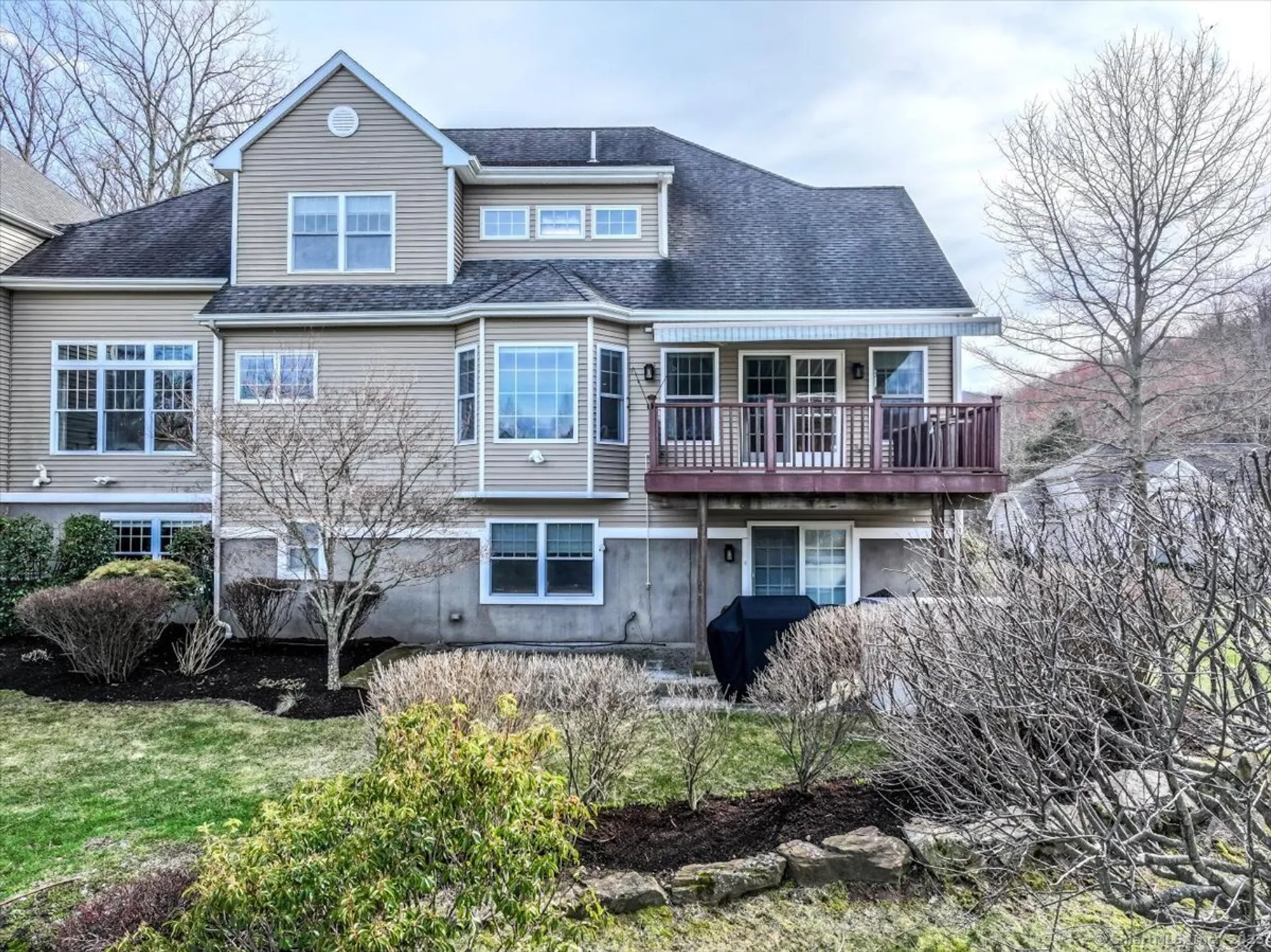 Property Slideshow image 4 of 37 | 15 harmony trl # 15, New Milford, CT, 06776