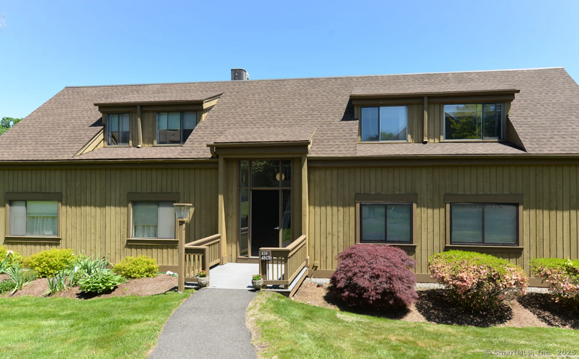 Property Slideshow image 2 of 17 | 419 heritage vlg b, Southbury, CT, 06488