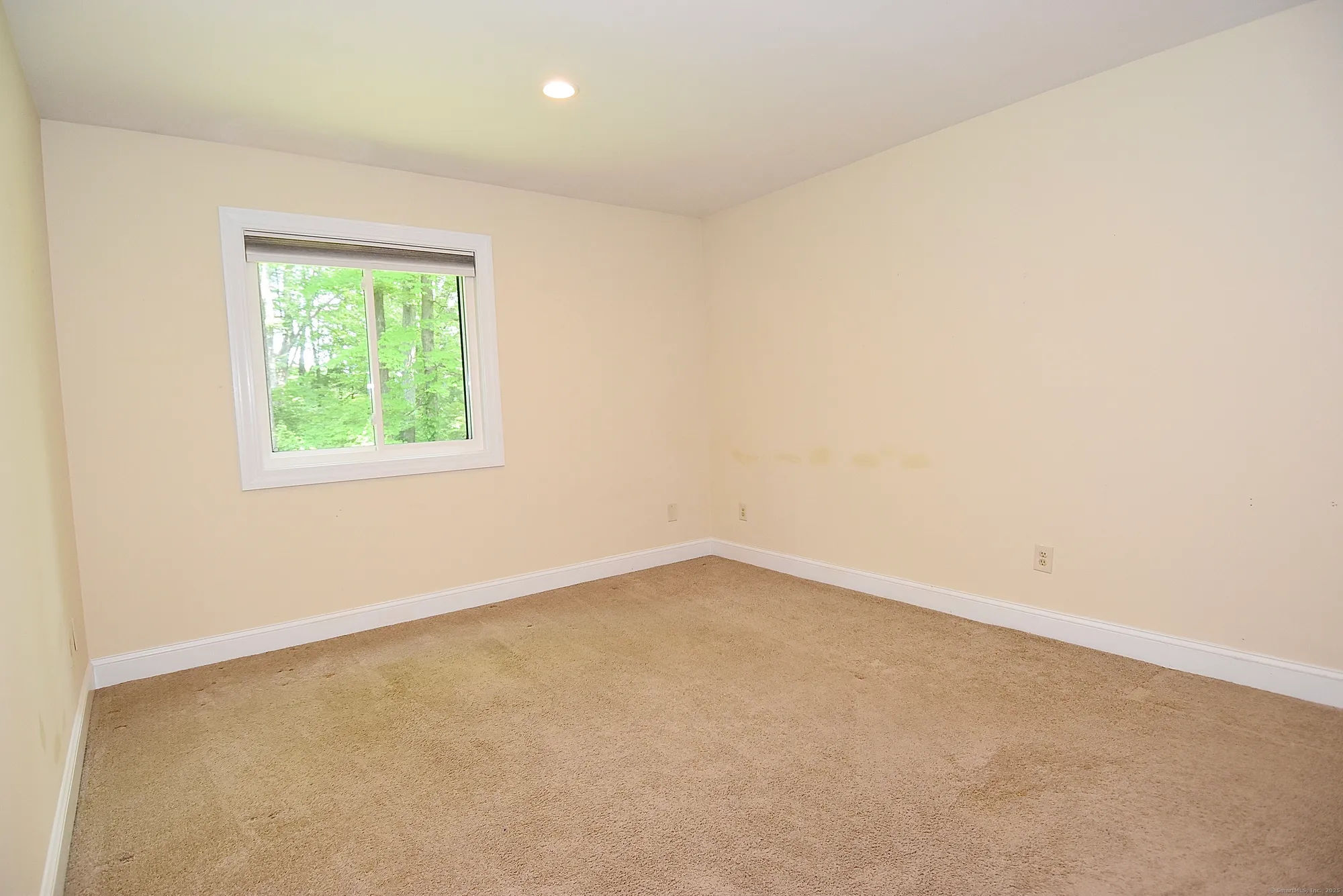 Property Slideshow image 19 of 26 | 133 heritage vlg b, Southbury, CT, 06488