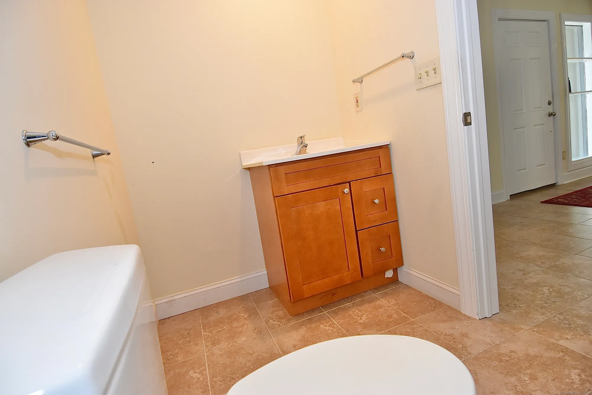 Property Slideshow image 21 of 26 | 133 heritage vlg b, Southbury, CT, 06488