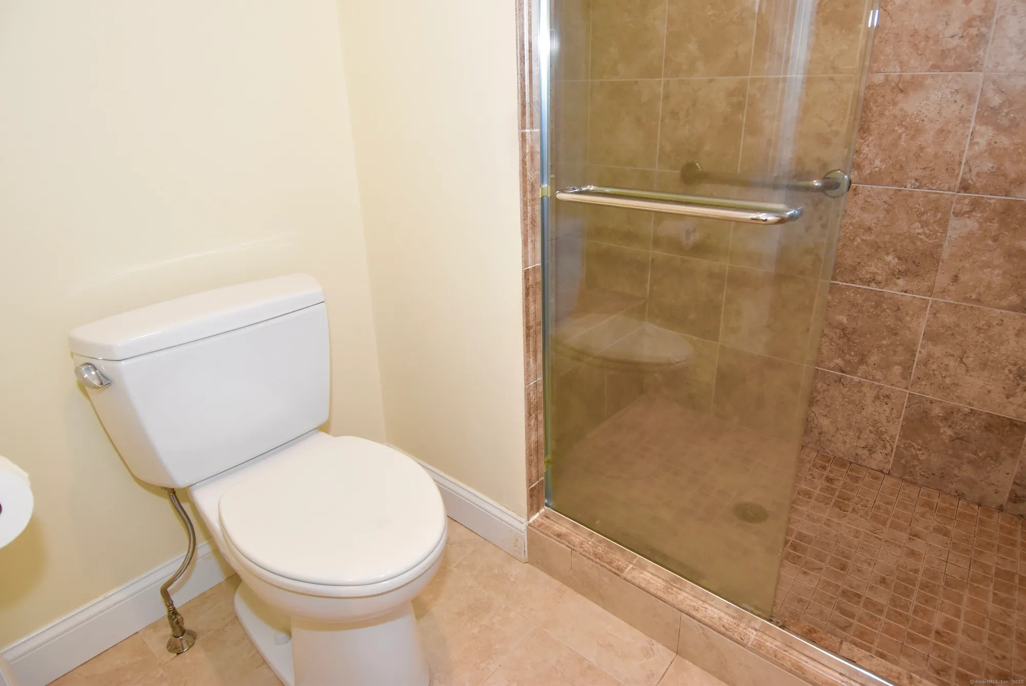 Property Slideshow image 17 of 26 | 133 heritage vlg b, Southbury, CT, 06488