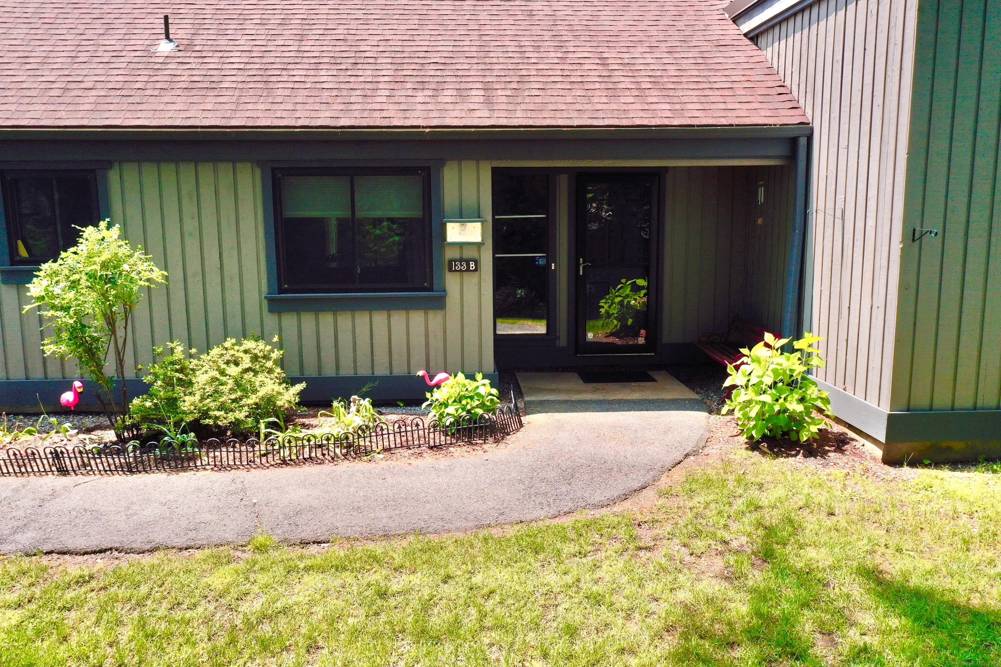 Property Slideshow image 1 of 26 | 133 heritage vlg b, Southbury, CT, 06488