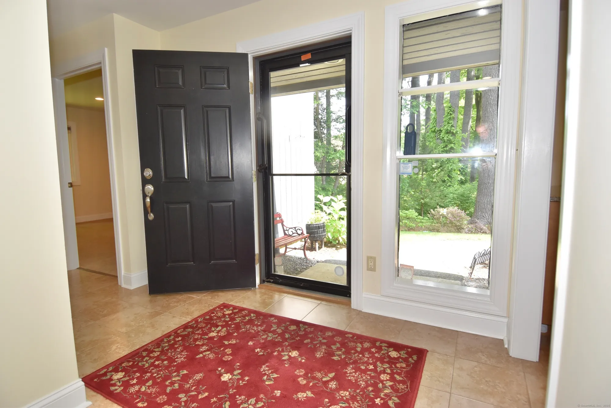 Property Slideshow image 4 of 26 | 133 heritage vlg b, Southbury, CT, 06488