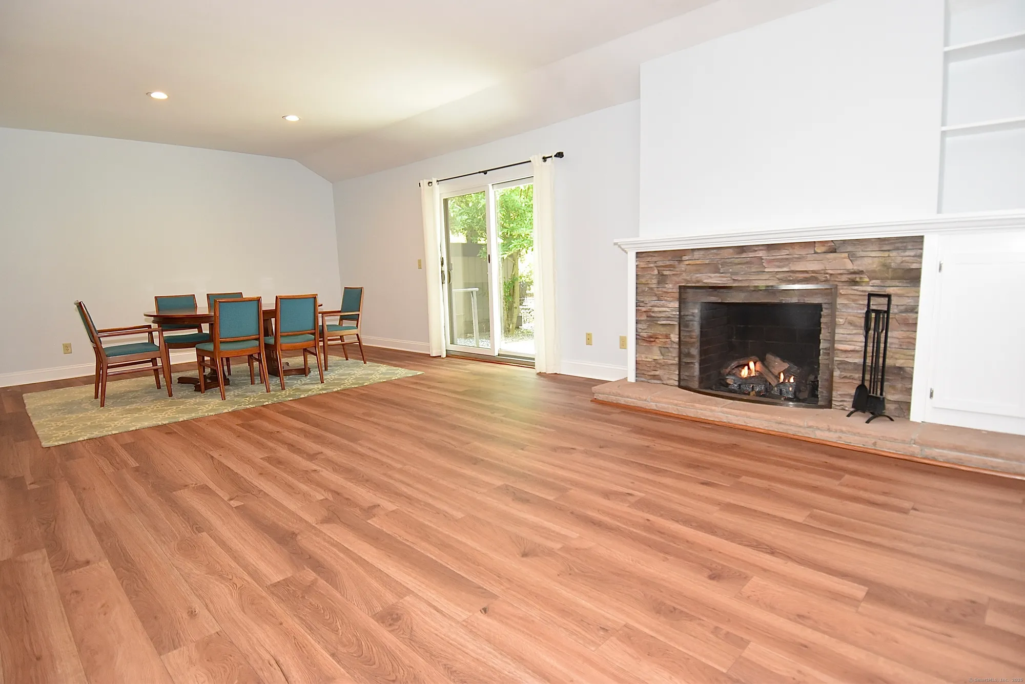 Property Slideshow image 12 of 26 | 133 heritage vlg b, Southbury, CT, 06488