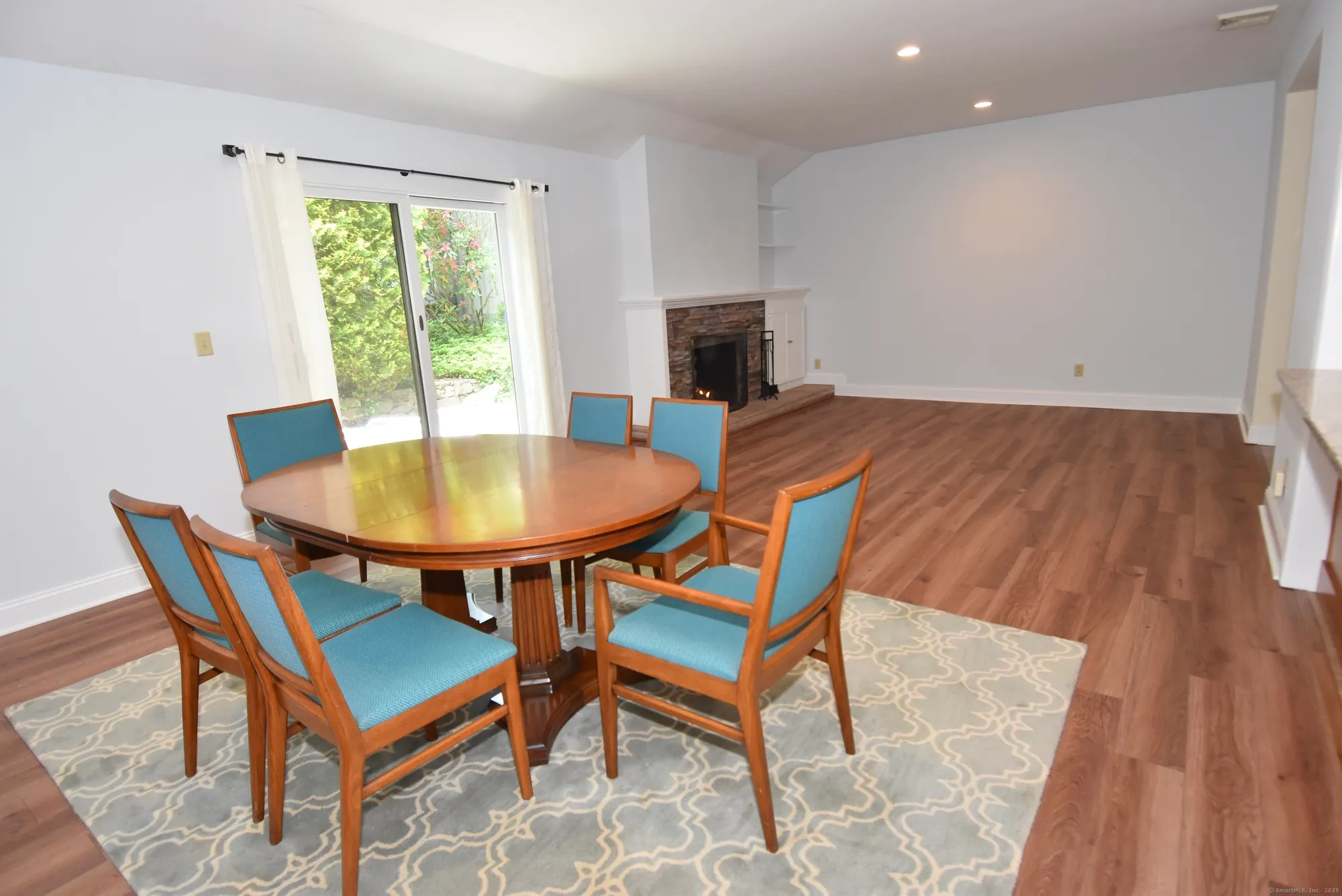 Property Slideshow image 10 of 26 | 133 heritage vlg b, Southbury, CT, 06488