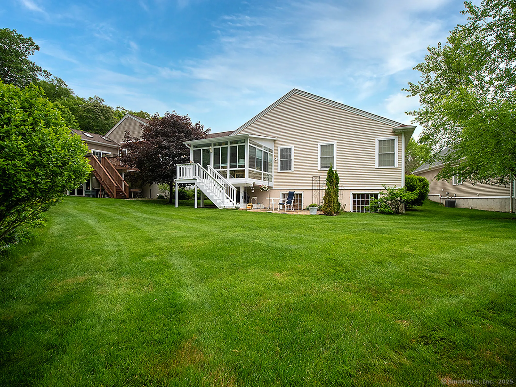 Property Slideshow image 4 of 39 | 3 timberland way # 3, Beacon Falls, CT, 06403
