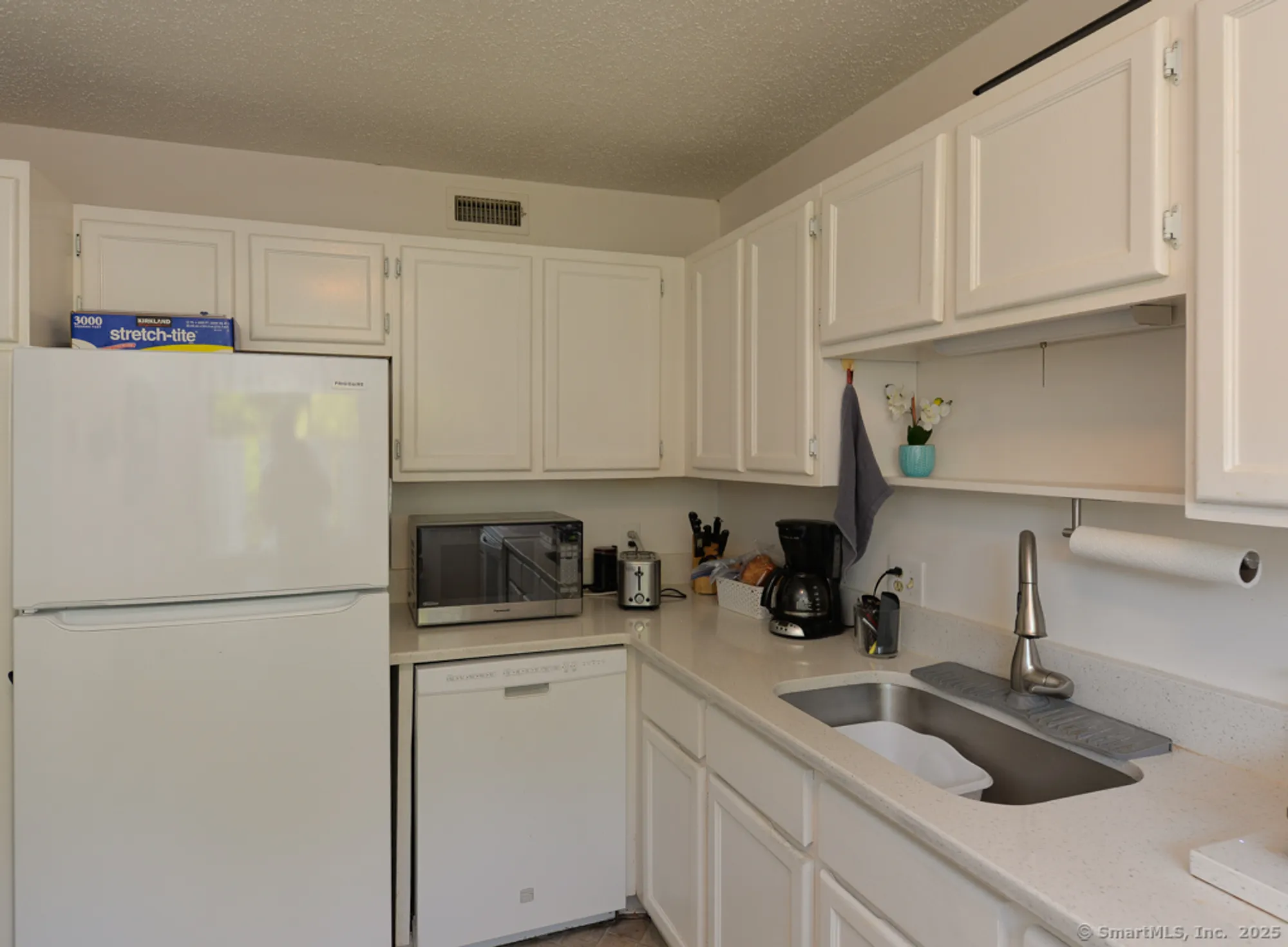 Property Slideshow image 8 of 17 | 793 heritage vlg b, Southbury, CT, 06488