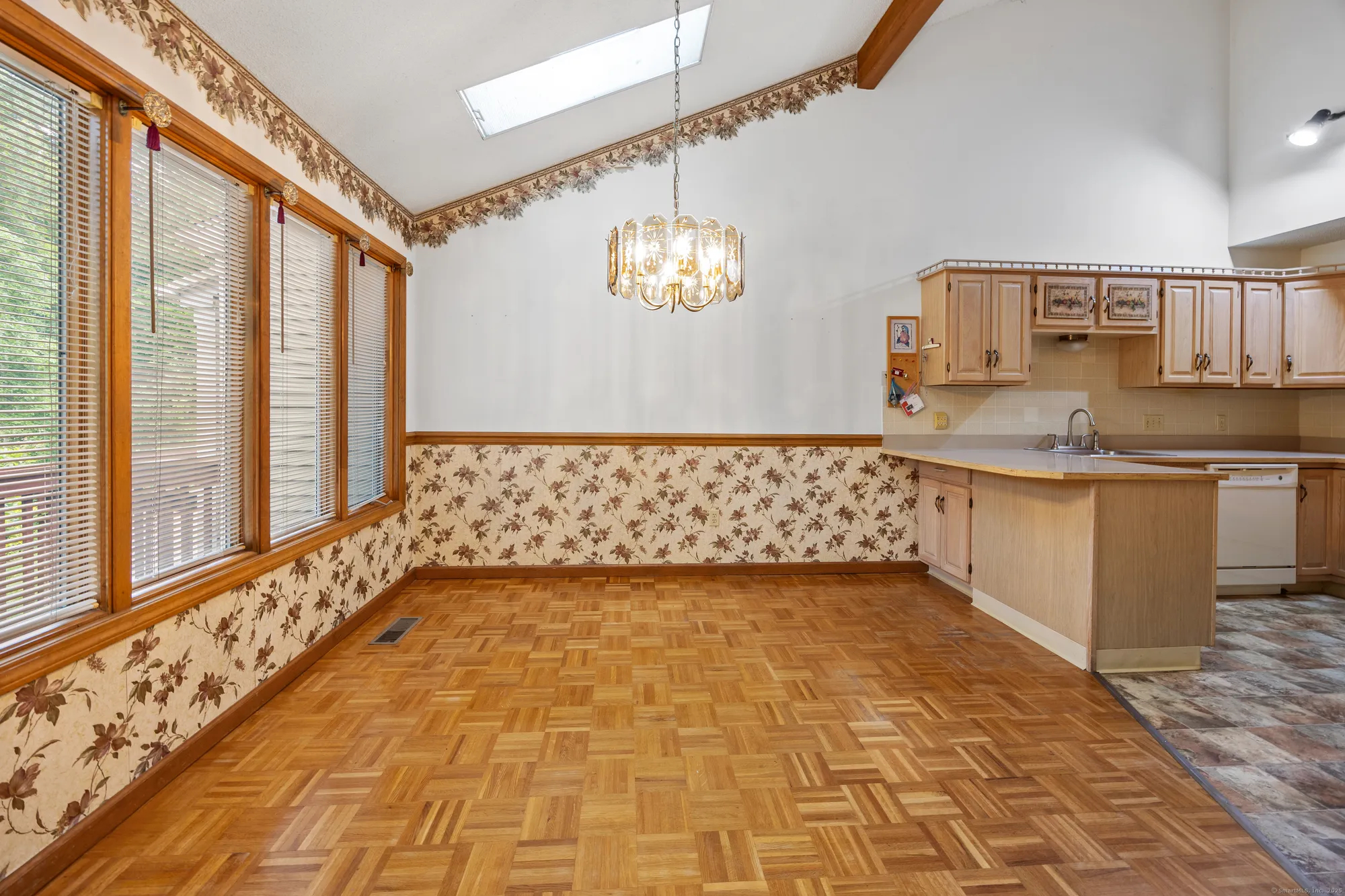 Property Slideshow image 7 of 30 | 543 s farms ter # 543, Southington, CT, 06489