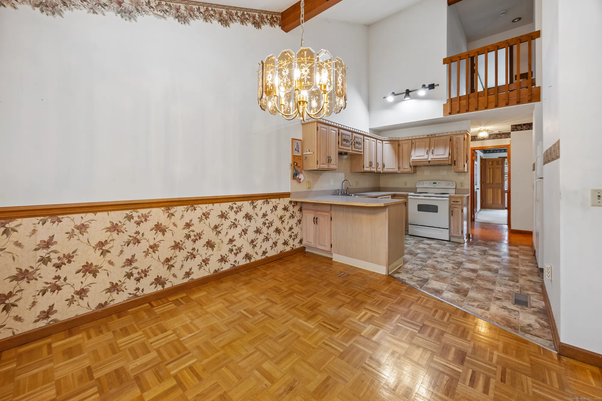 Property Slideshow image 8 of 30 | 543 s farms ter # 543, Southington, CT, 06489