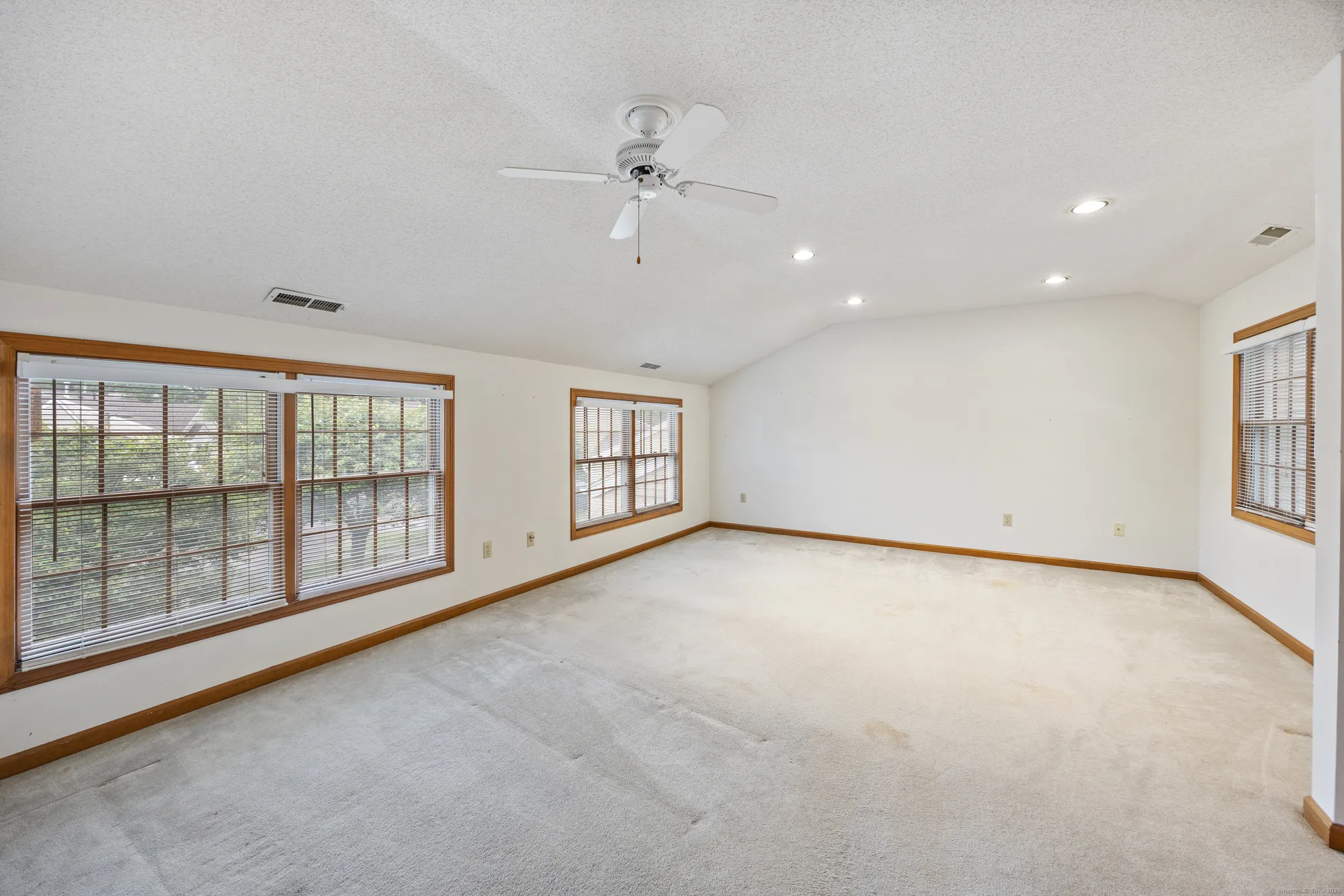 Property Slideshow image 24 of 30 | 543 s farms ter # 543, Southington, CT, 06489