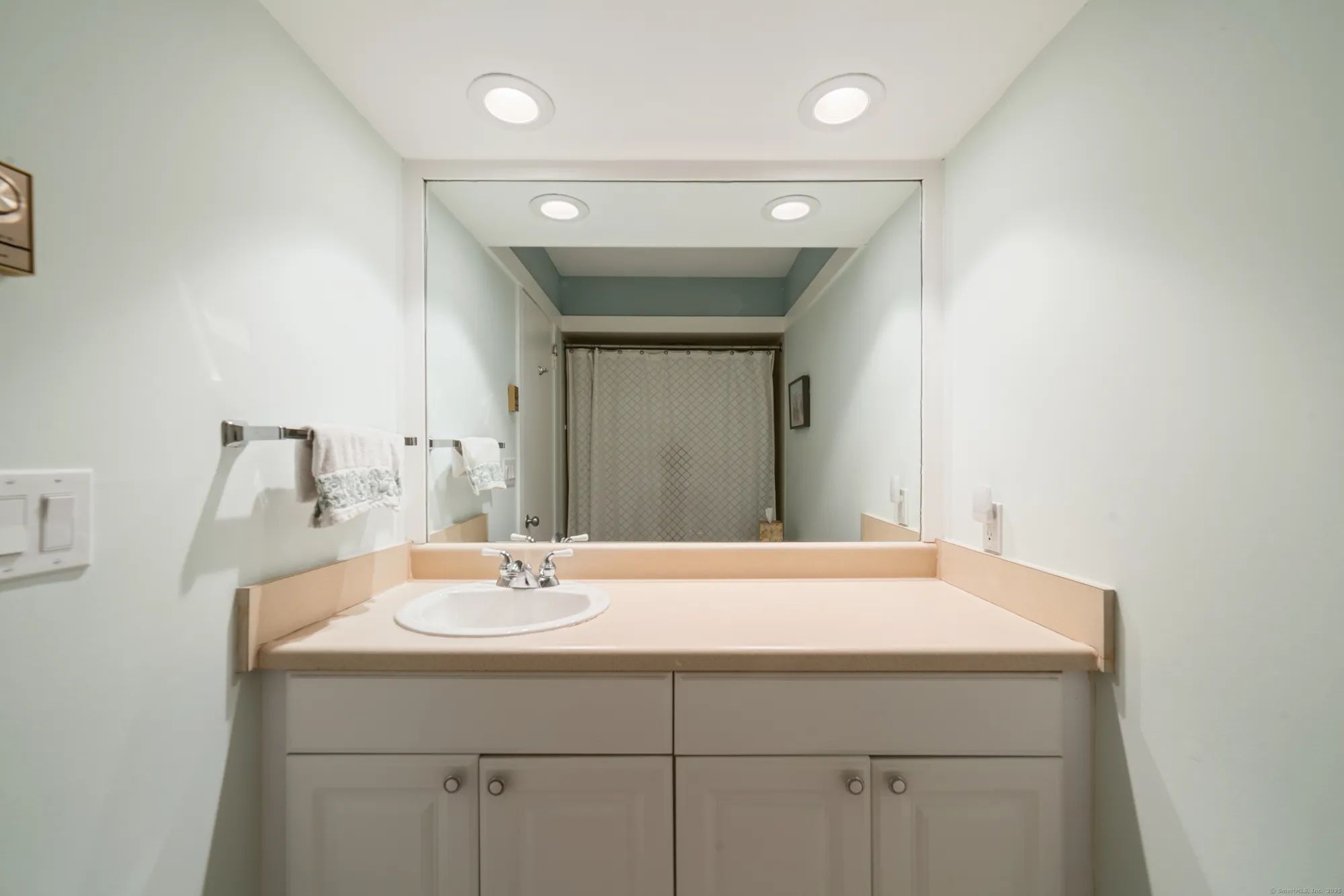 Property Slideshow image 16 of 34 | 98 heritage vlg a, Southbury, CT, 06488