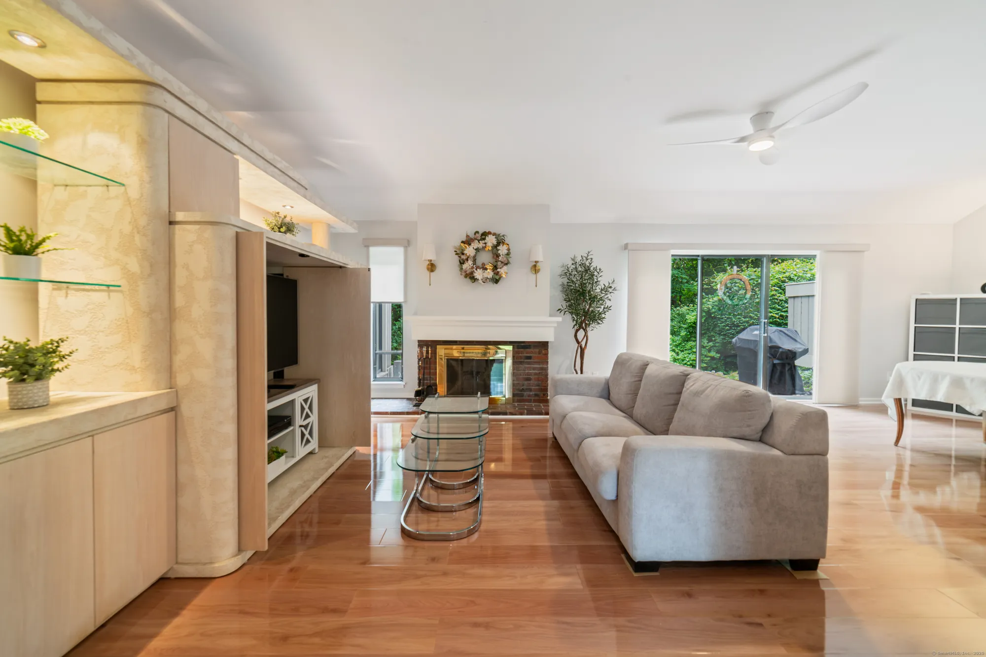 Property Slideshow image 19 of 34 | 98 heritage vlg a, Southbury, CT, 06488