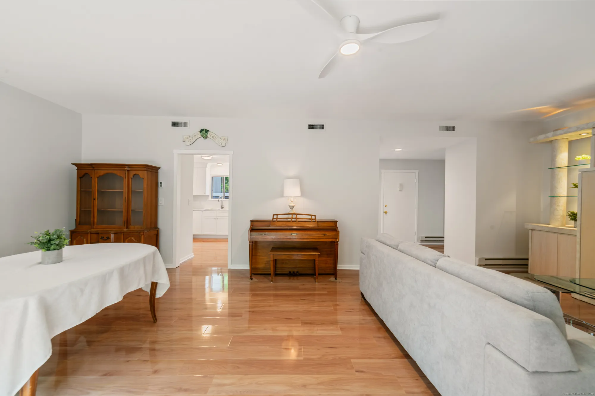 Property Slideshow image 26 of 34 | 98 heritage vlg a, Southbury, CT, 06488