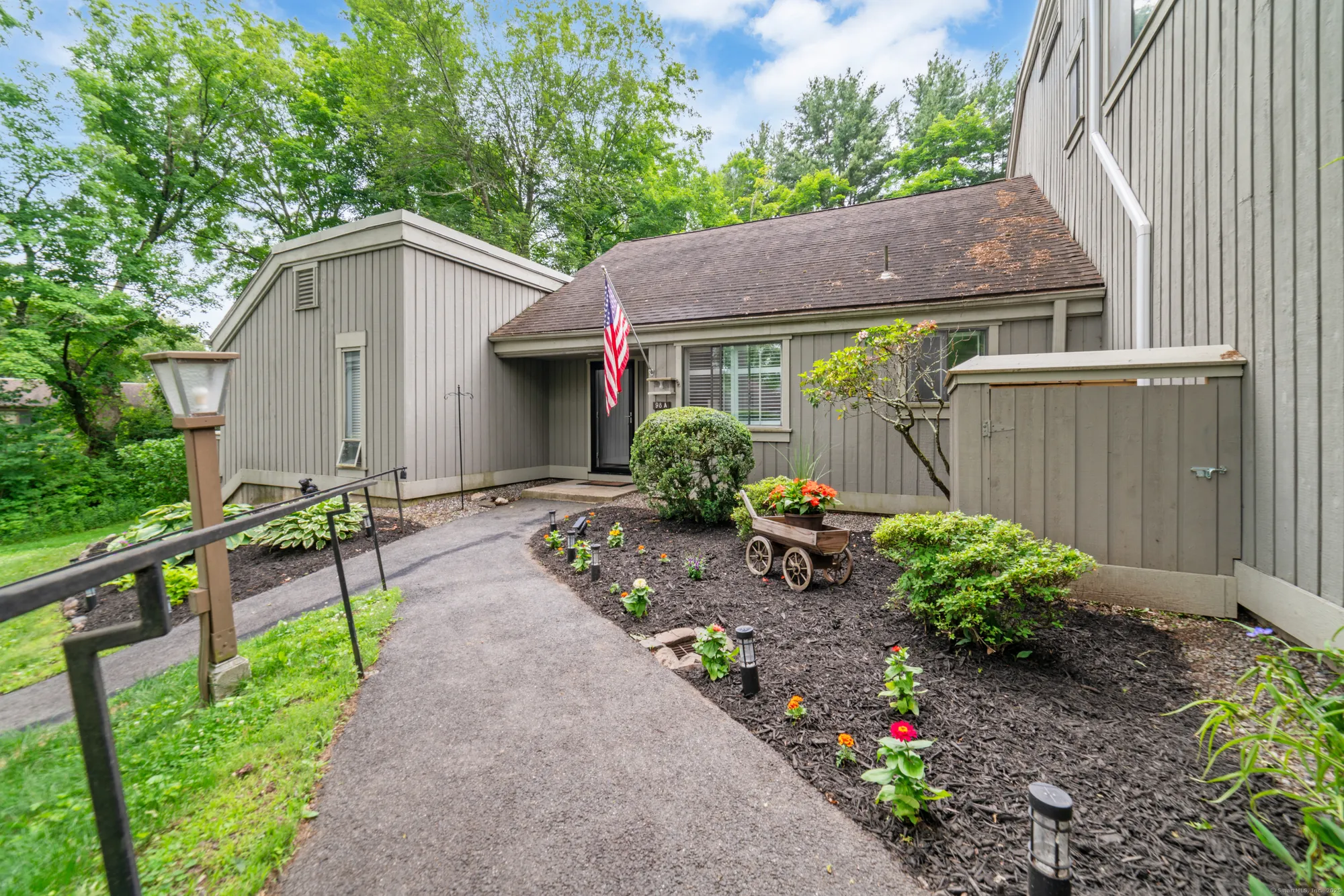 Property Slideshow image 33 of 34 | 98 heritage vlg a, Southbury, CT, 06488