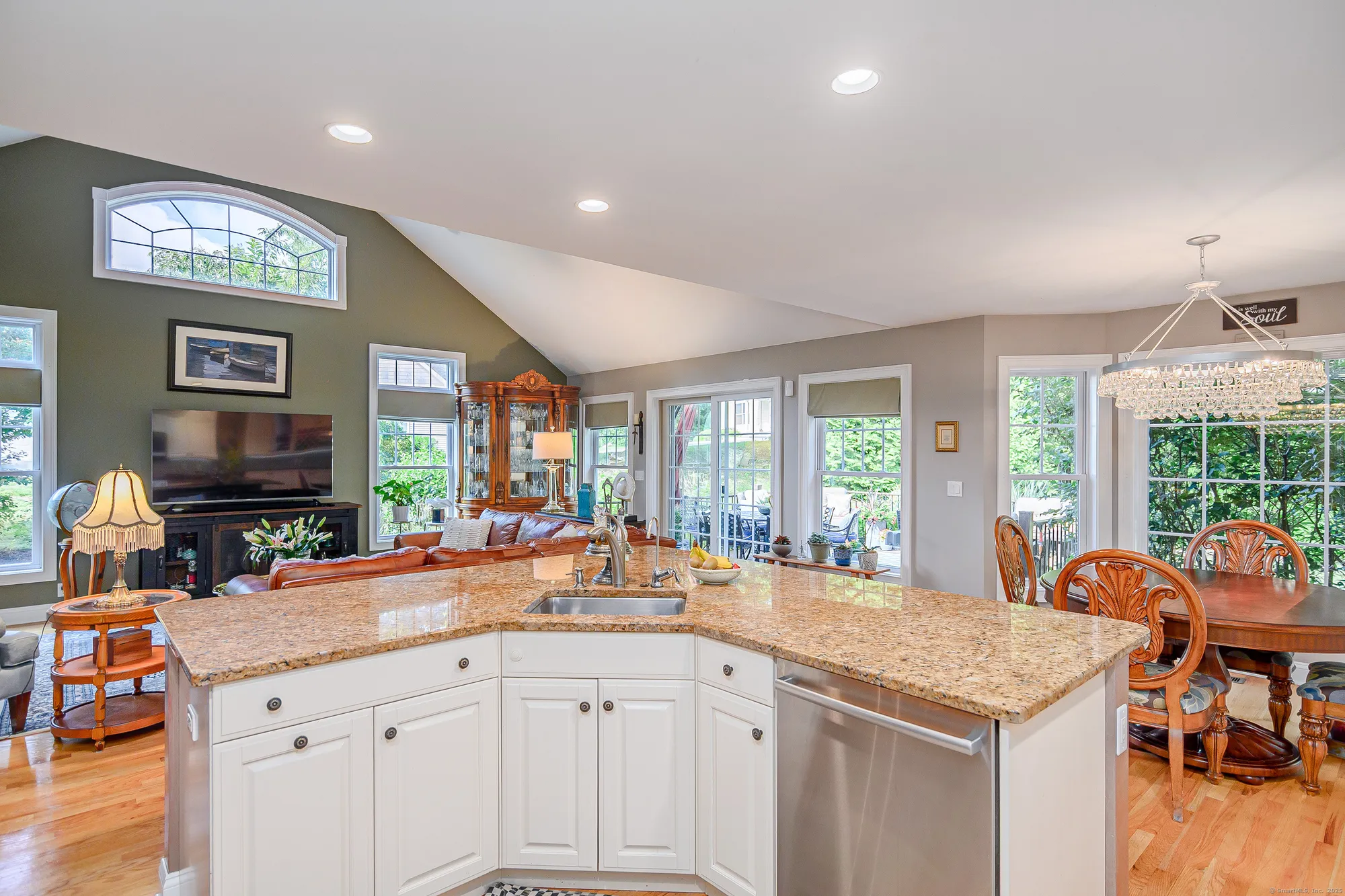 Property Slideshow image 13 of 40 | 10 harmony trl # 10, New Milford, CT, 06776