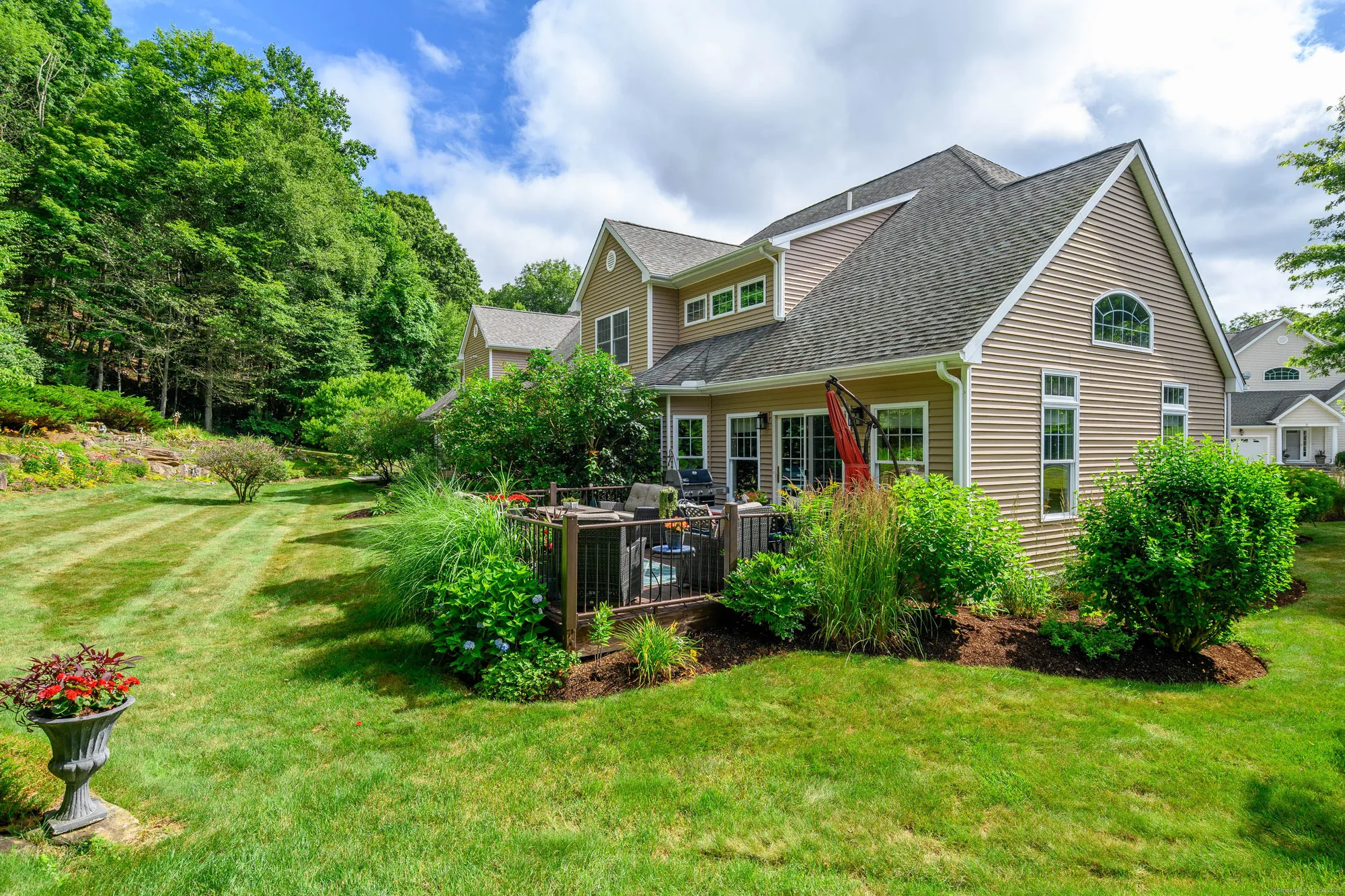 Property Slideshow image 35 of 40 | 10 harmony trl # 10, New Milford, CT, 06776