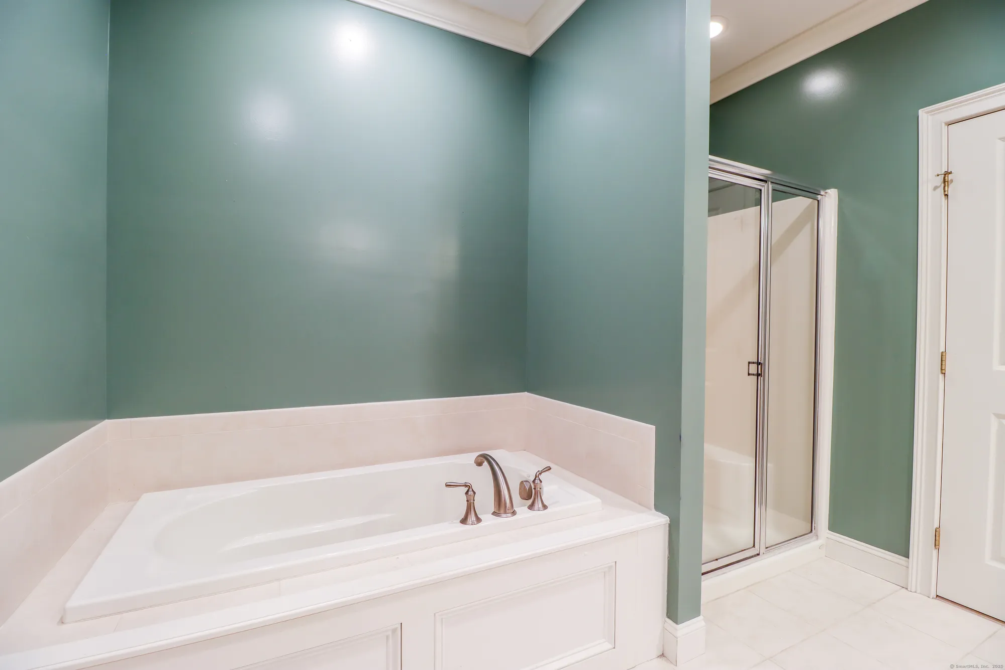 Property Slideshow image 15 of 35 | 21 great heron ln # 21, Brookfield, CT, 06804