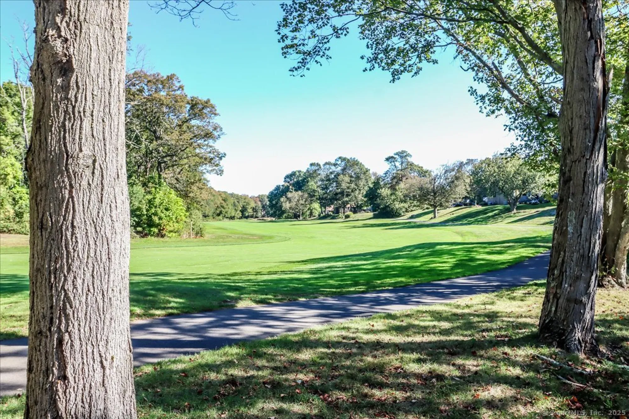 Property Slideshow image 2 of 36 | 664 osage ln a, Stratford, CT, 06614