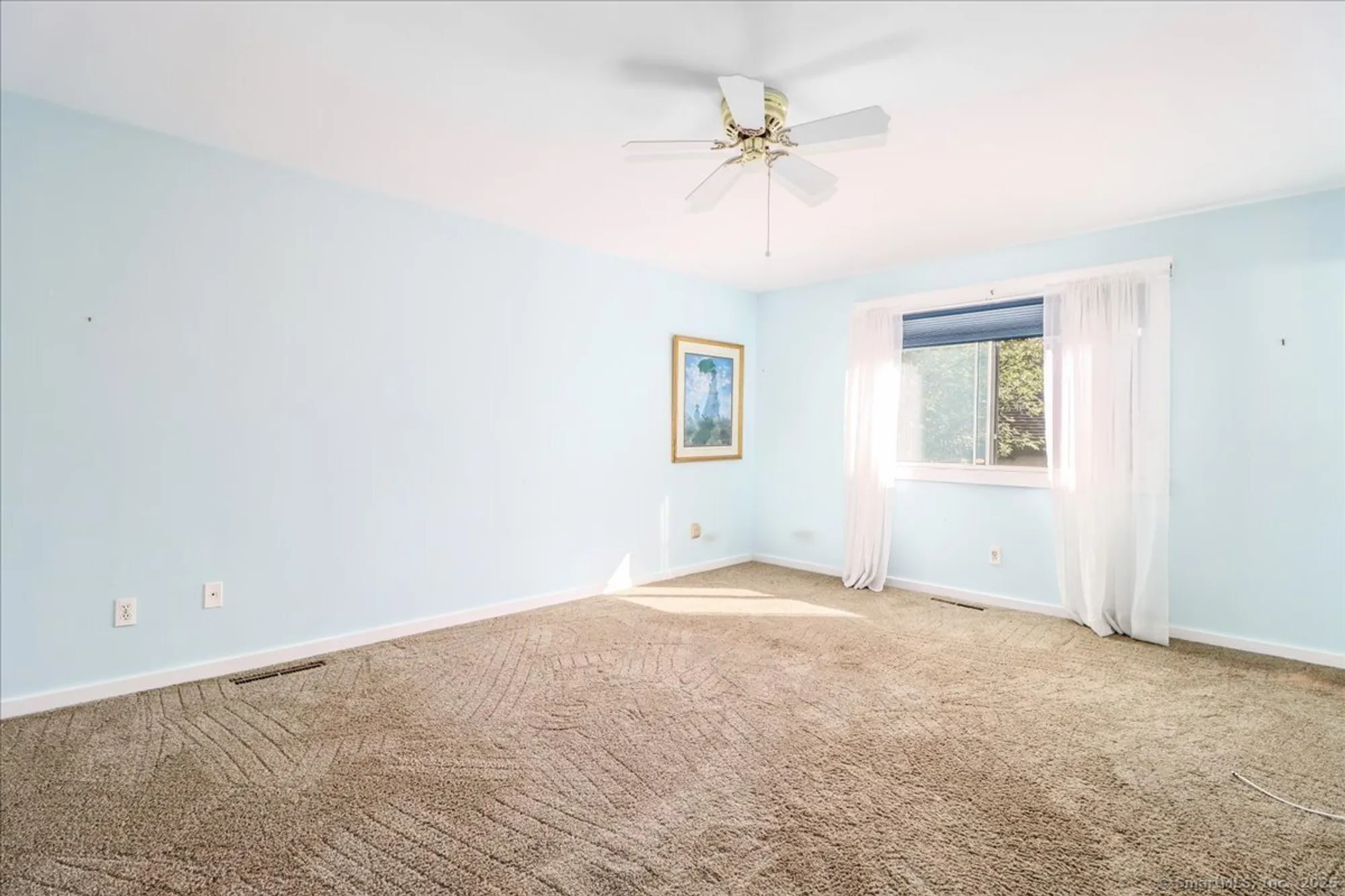 Property Slideshow image 20 of 36 | 664 osage ln a, Stratford, CT, 06614