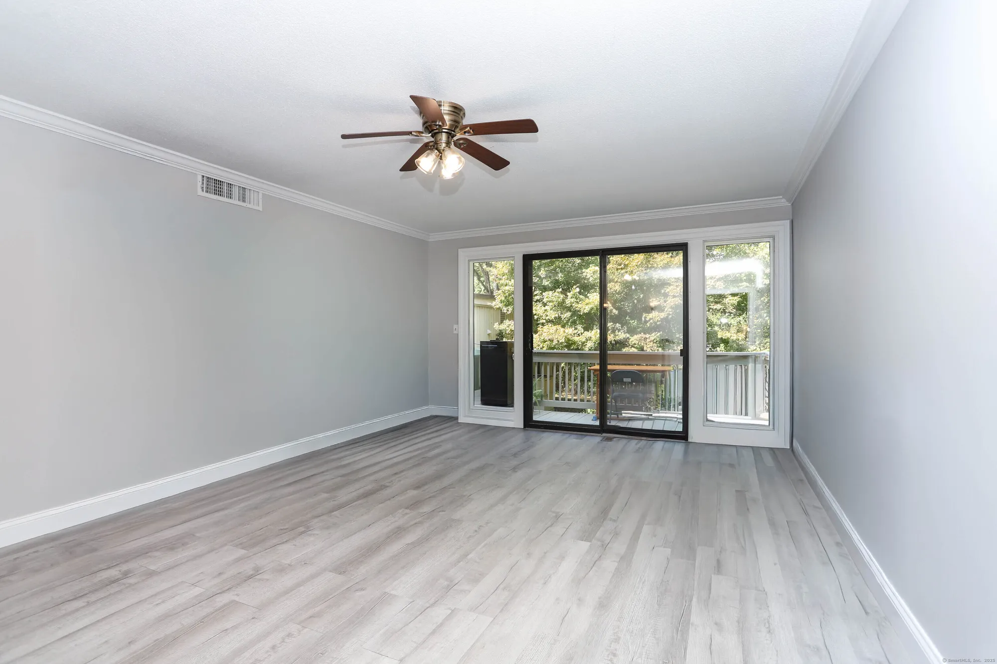 Property Slideshow image 10 of 24 | 1 heritage vlg c, Southbury, CT, 06488