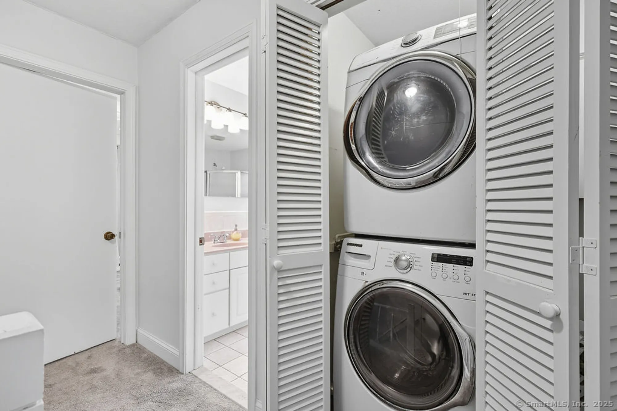 Property Slideshow image 25 of 33 | 1 coach dr # 1, Southington, CT, 06489