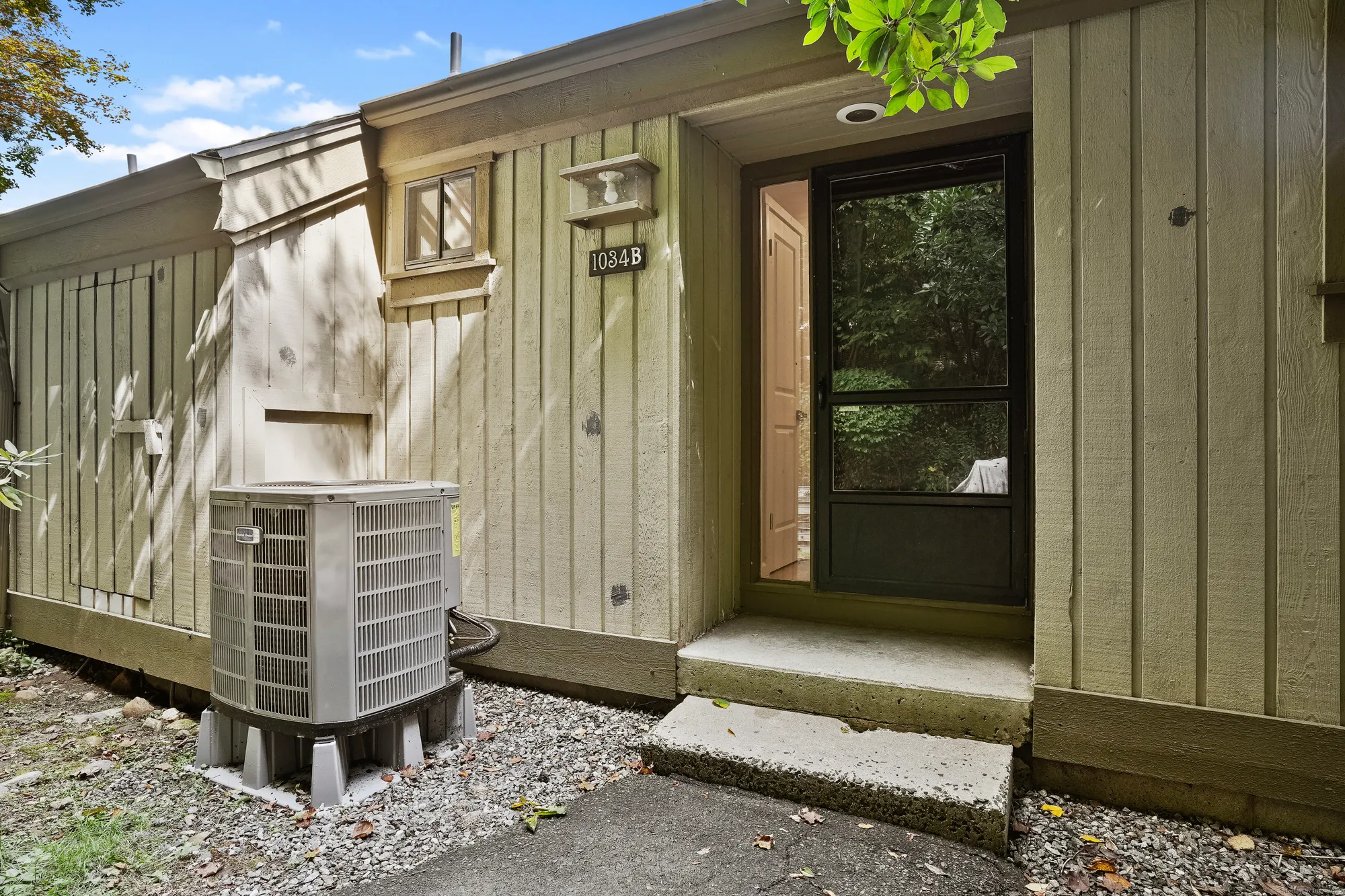 Property Slideshow image 33 of 36 | 1034 heritage vlg b, Southbury, CT, 06488