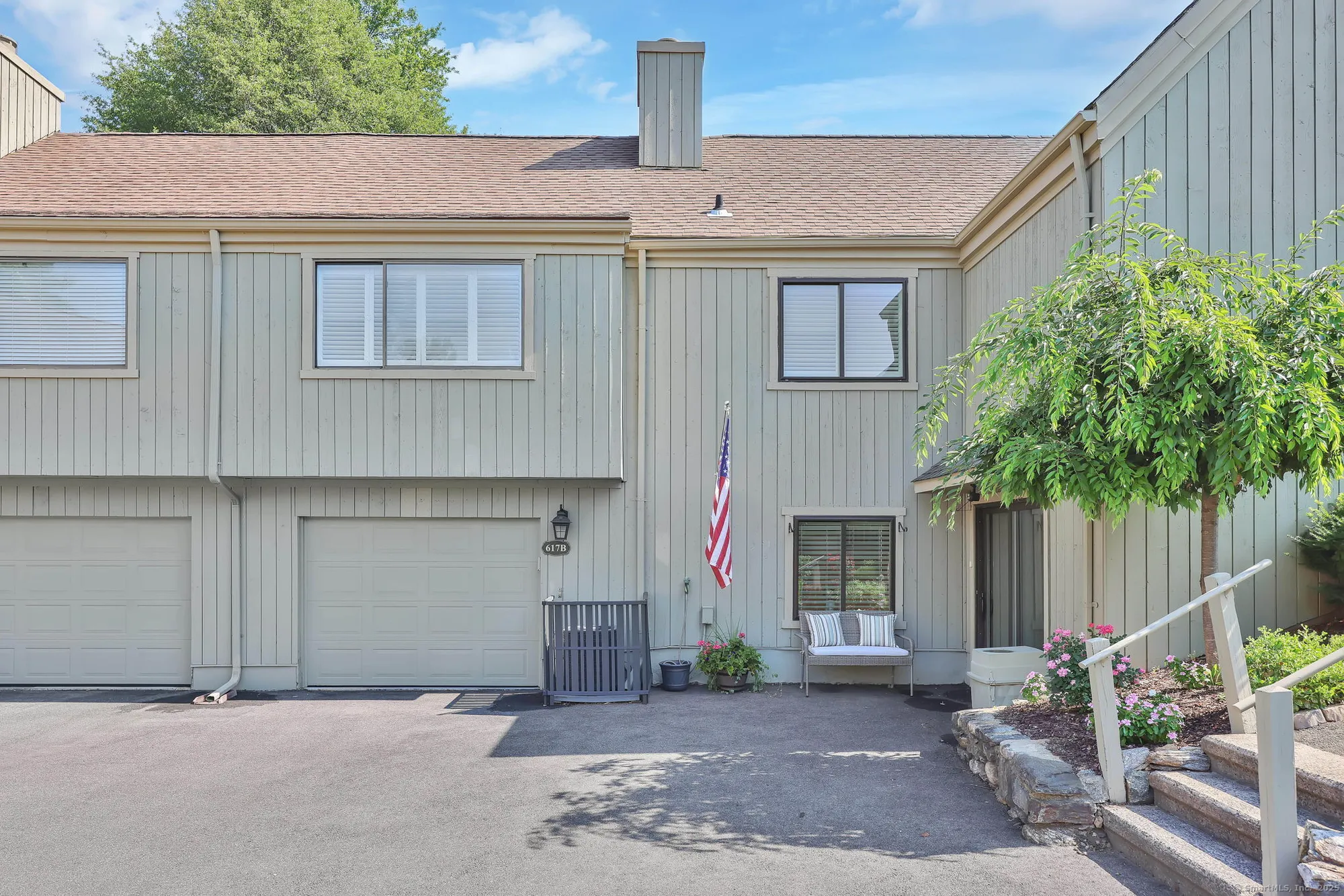 Property Slideshow image 38 of 39 | 617 cherokee ln b, Stratford, CT, 06614