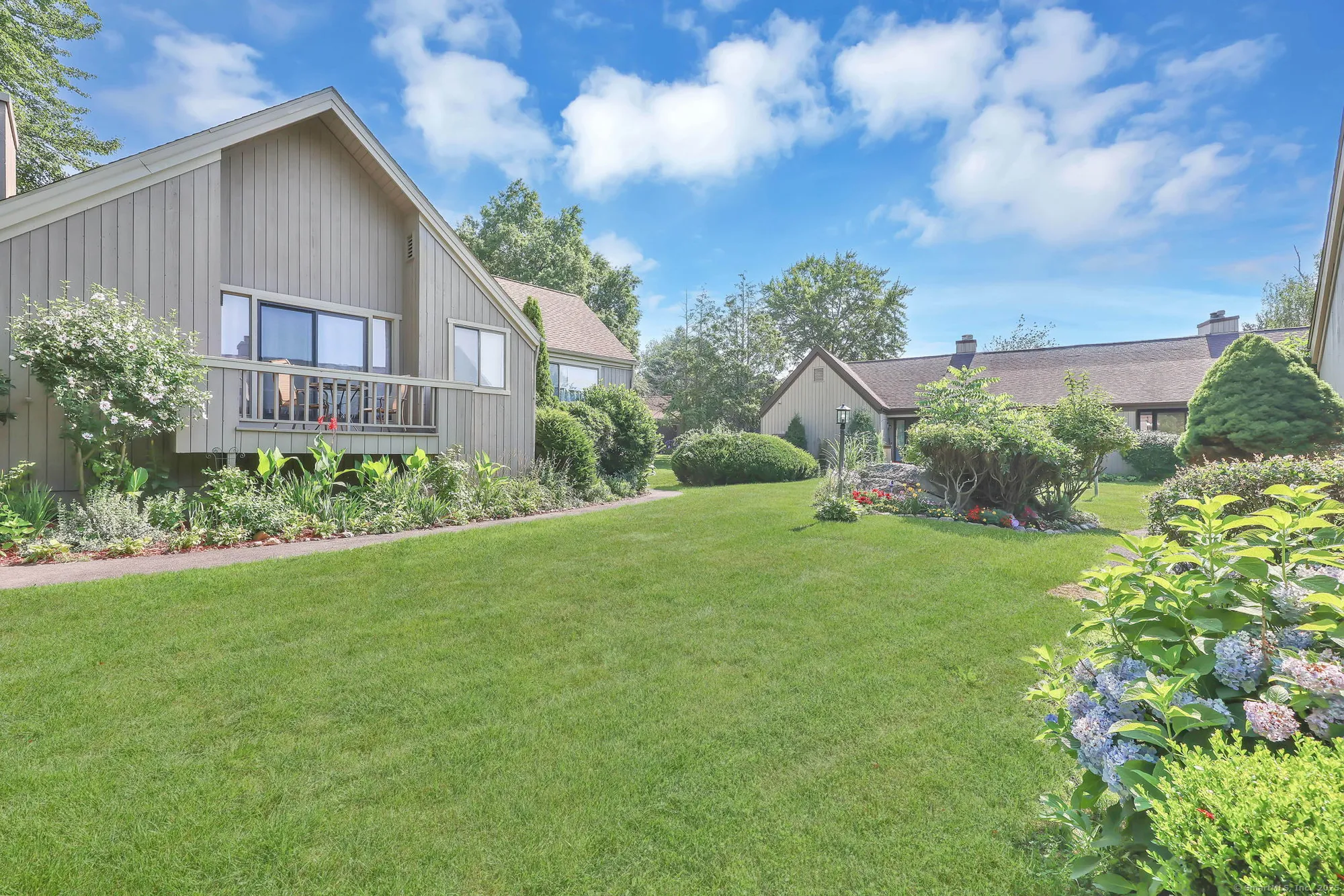 Property Slideshow image 7 of 39 | 617 cherokee ln b, Stratford, CT, 06614