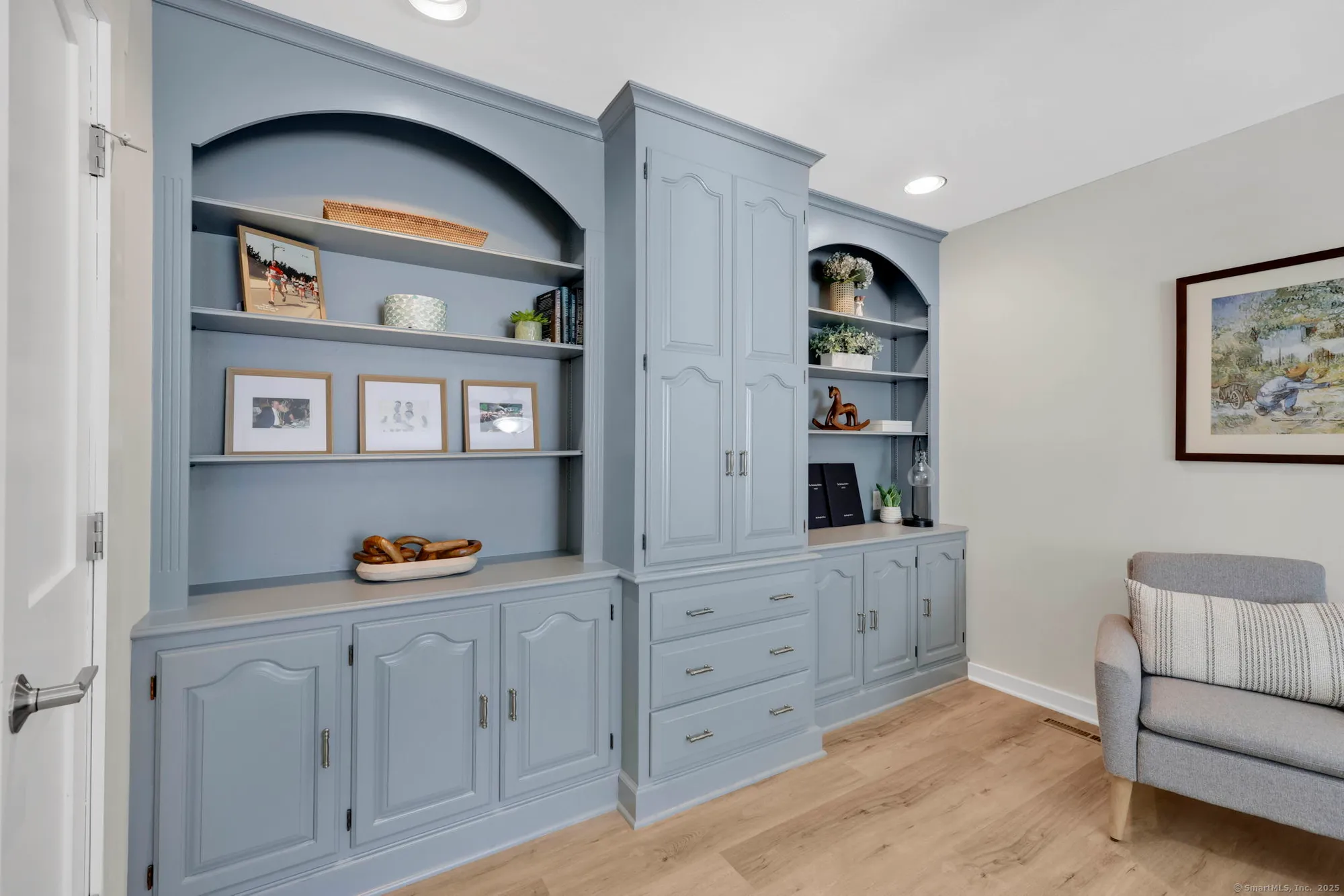 Property Slideshow image 26 of 39 | 617 cherokee ln b, Stratford, CT, 06614