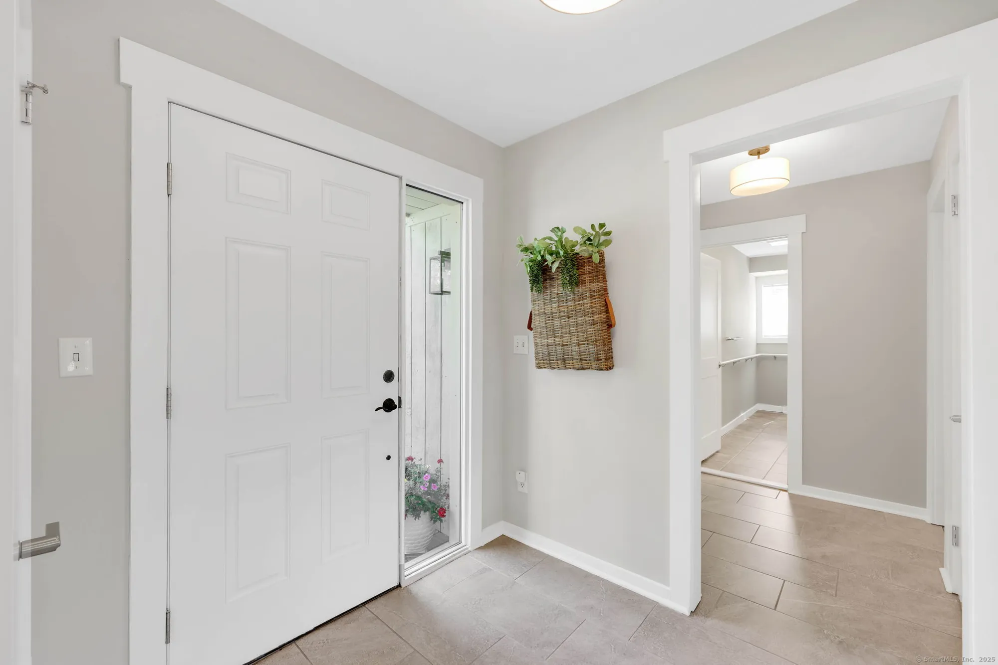 Property Slideshow image 11 of 39 | 617 cherokee ln b, Stratford, CT, 06614