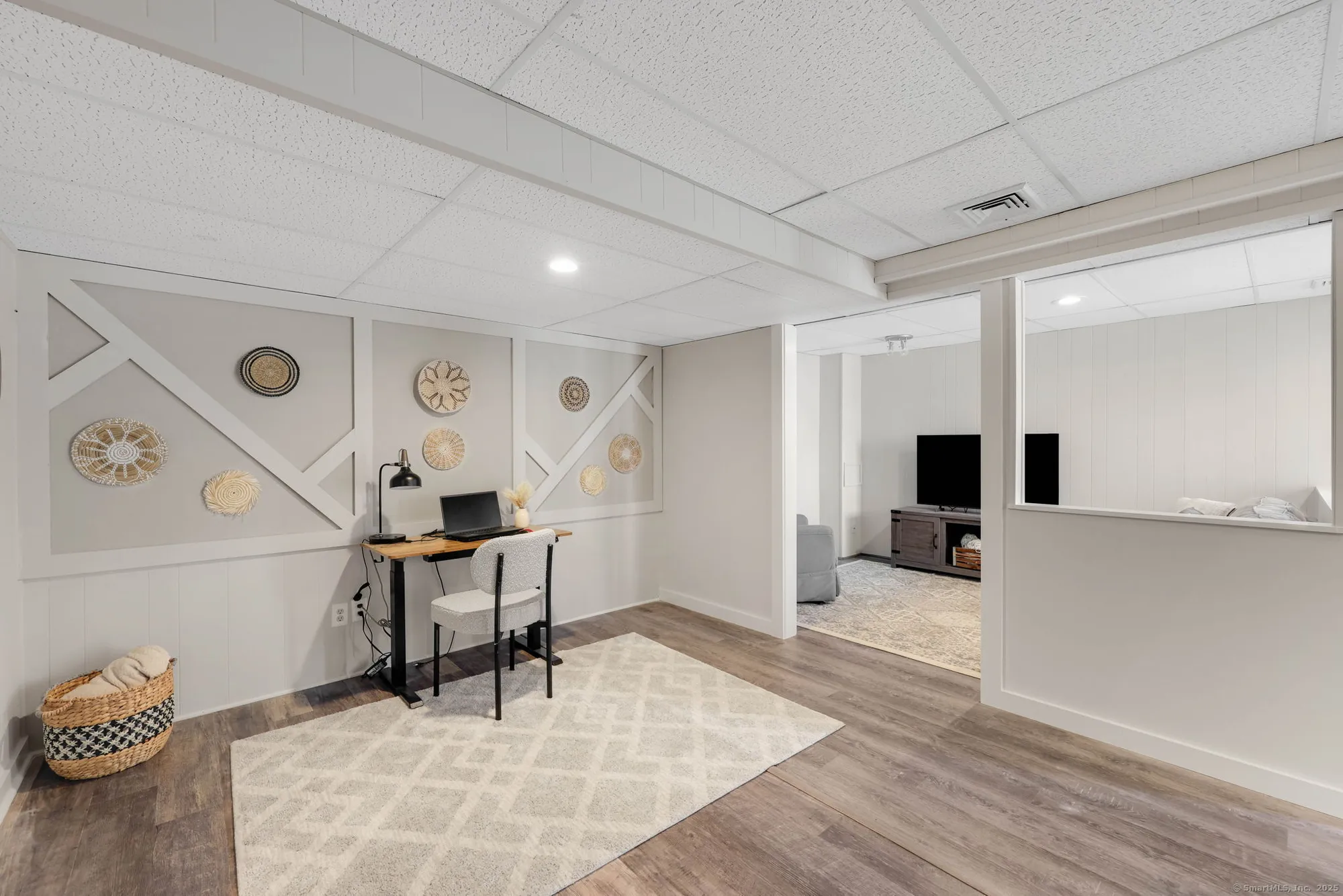 Property Slideshow image 31 of 39 | 617 cherokee ln b, Stratford, CT, 06614